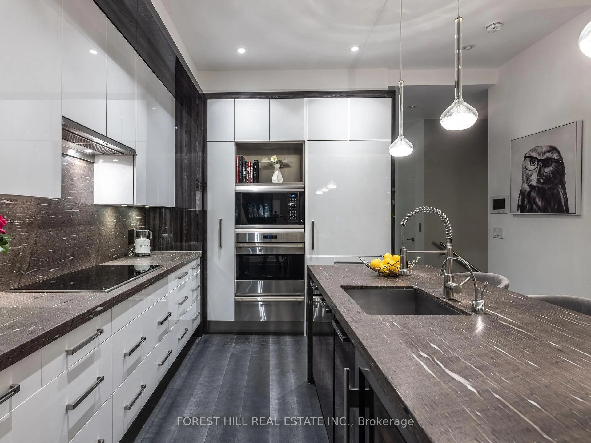 Photo 7 of 1074 Bay Street, Toronto, Bay Street Corridor — HOMEH