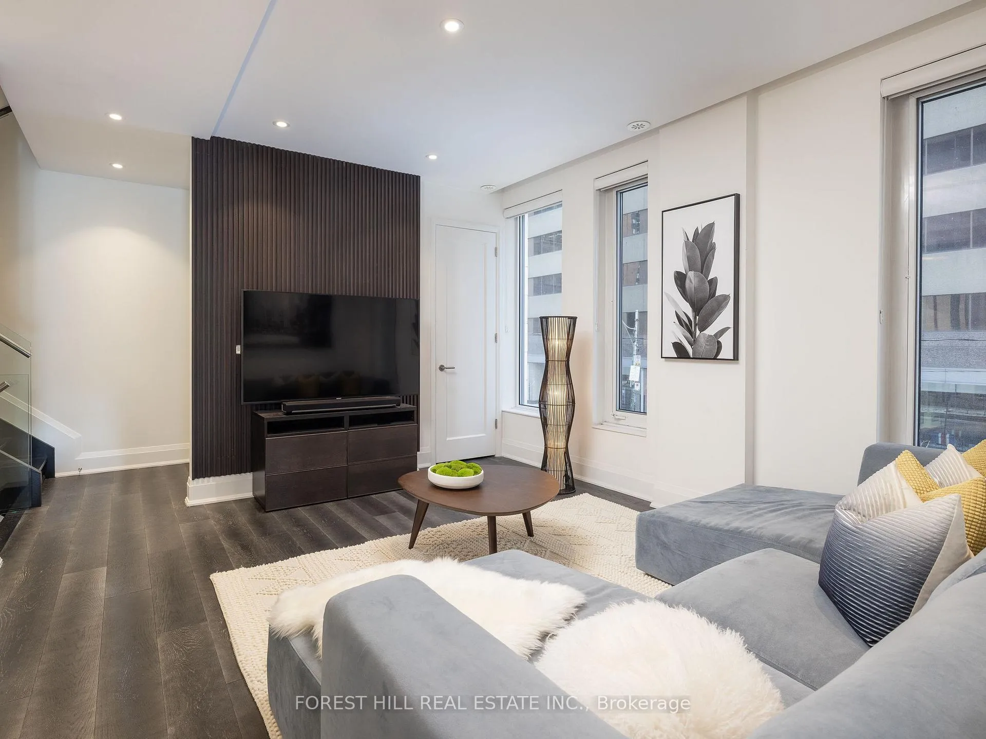 Photo 15 of 1074 Bay Street, Toronto, Bay Street Corridor — HOMEH