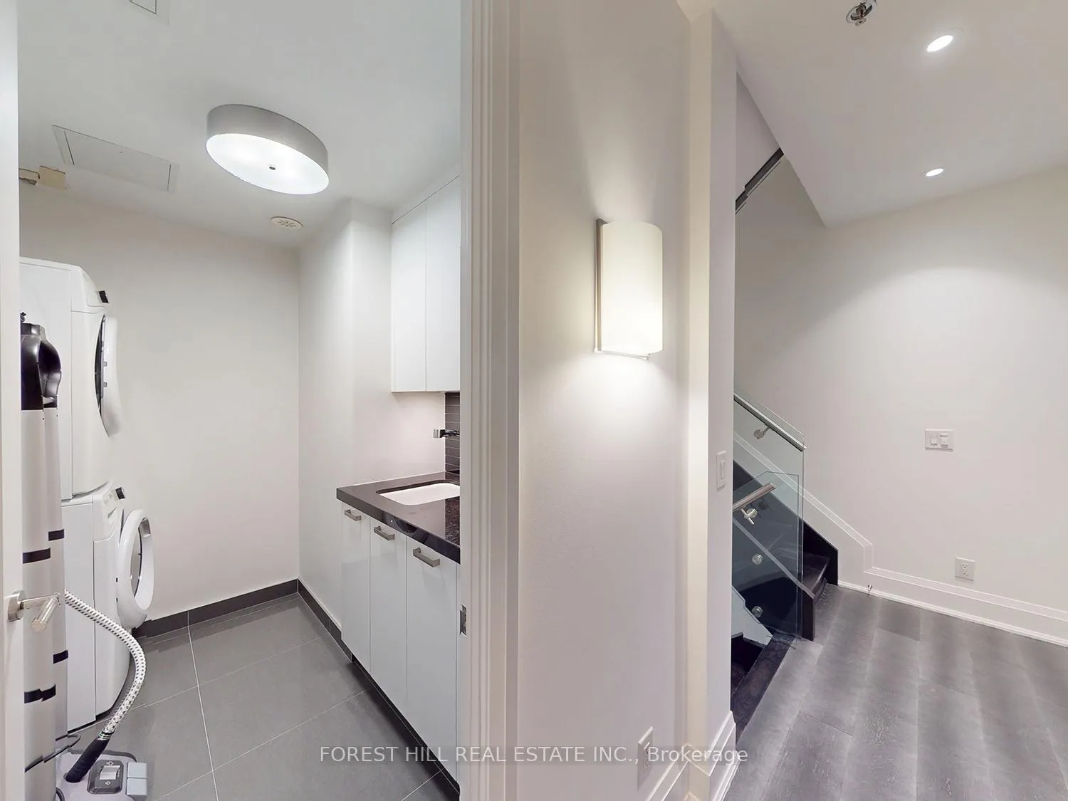 Photo 17 of 1074 Bay Street, Toronto, Bay Street Corridor — HOMEH