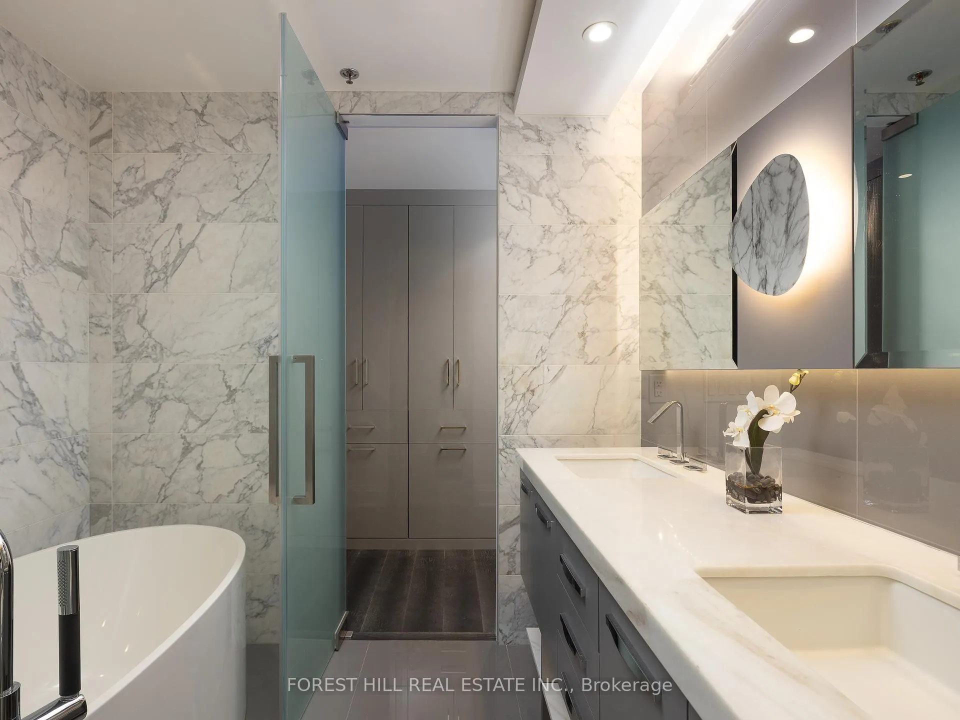 Photo 21 of 1074 Bay Street, Toronto, Bay Street Corridor — HOMEH