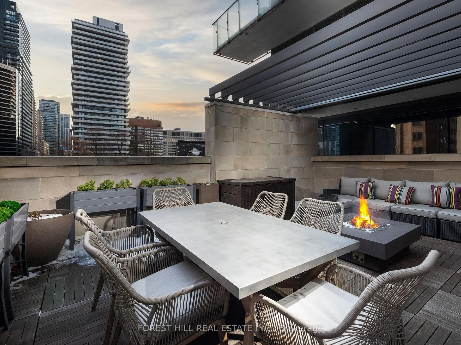 Photo 25 of 1074 Bay Street, Toronto, Bay Street Corridor — HOMEH
