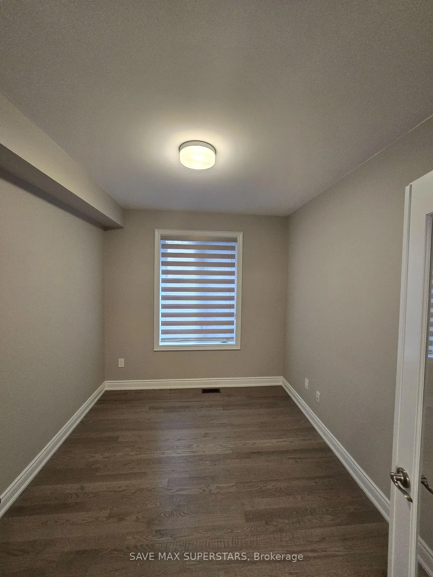 Photo 5 of 11 Periwinkle Road, Springwater, Midhurst — HOMEH