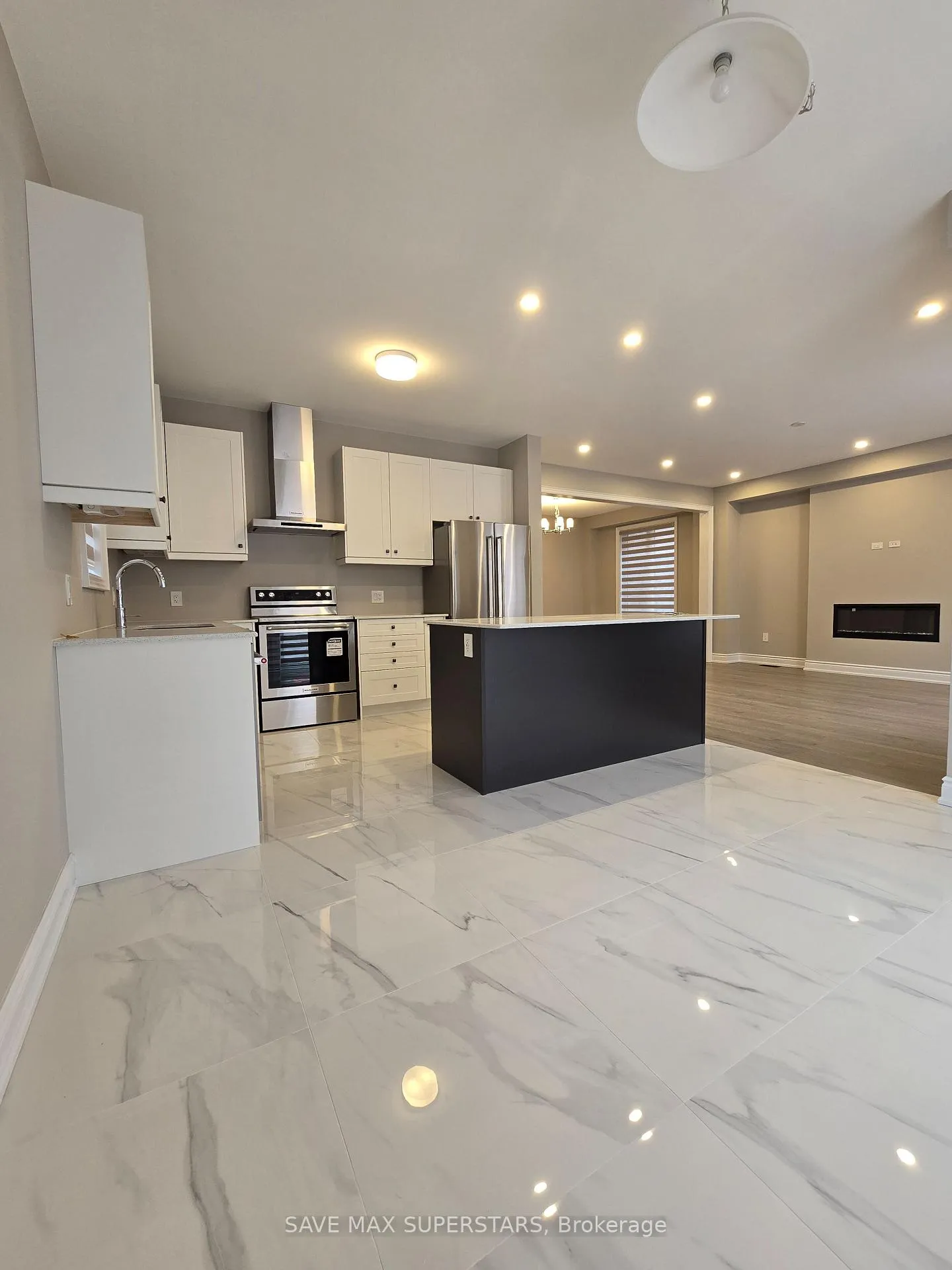 Photo 10 of 11 Periwinkle Road, Springwater, Midhurst — HOMEH