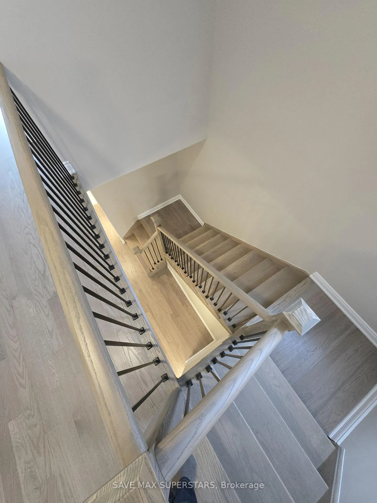 Photo 13 of 11 Periwinkle Road, Springwater, Midhurst — HOMEH