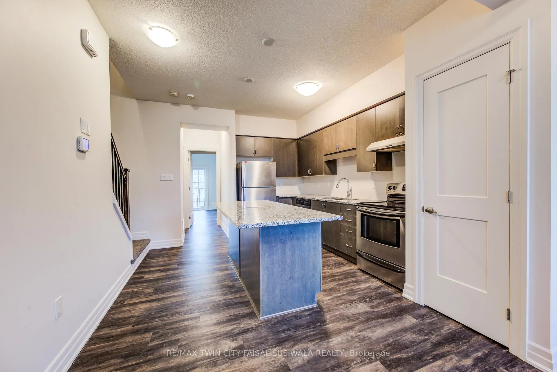 Photo 7 of Unit 5, 275 Max Becker Drive, Kitchener — HOMEH