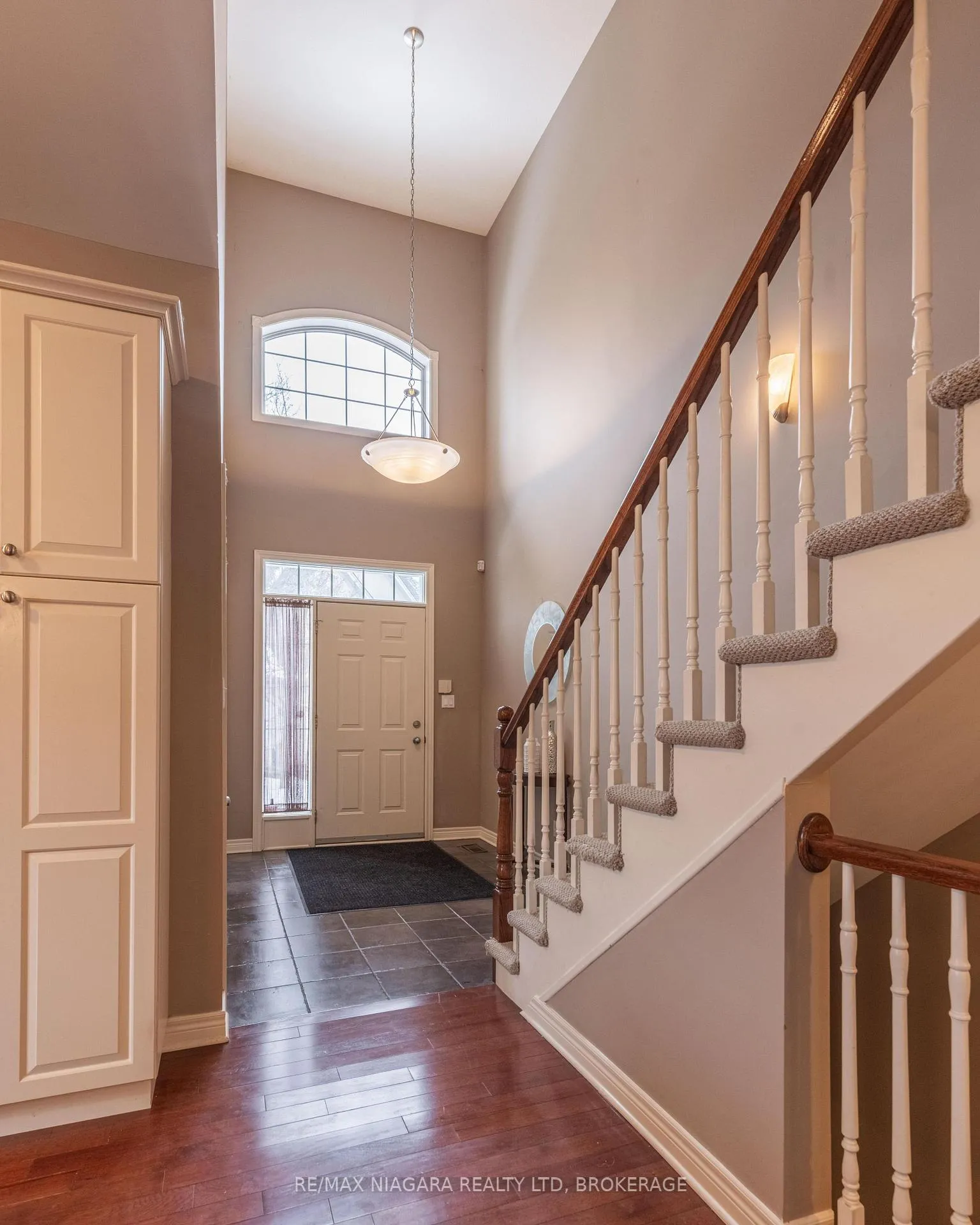 Photo 17 of Unit 7, 8142 Costabile Drive, Niagara Falls, Ascot — HOMEH