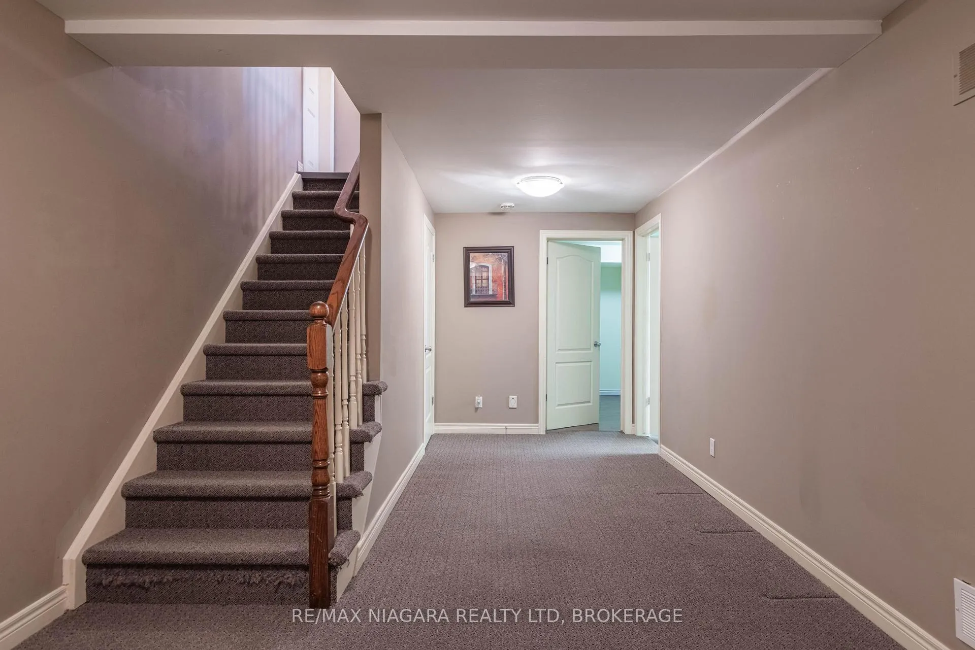 Photo 24 of Unit 7, 8142 Costabile Drive, Niagara Falls, Ascot — HOMEH