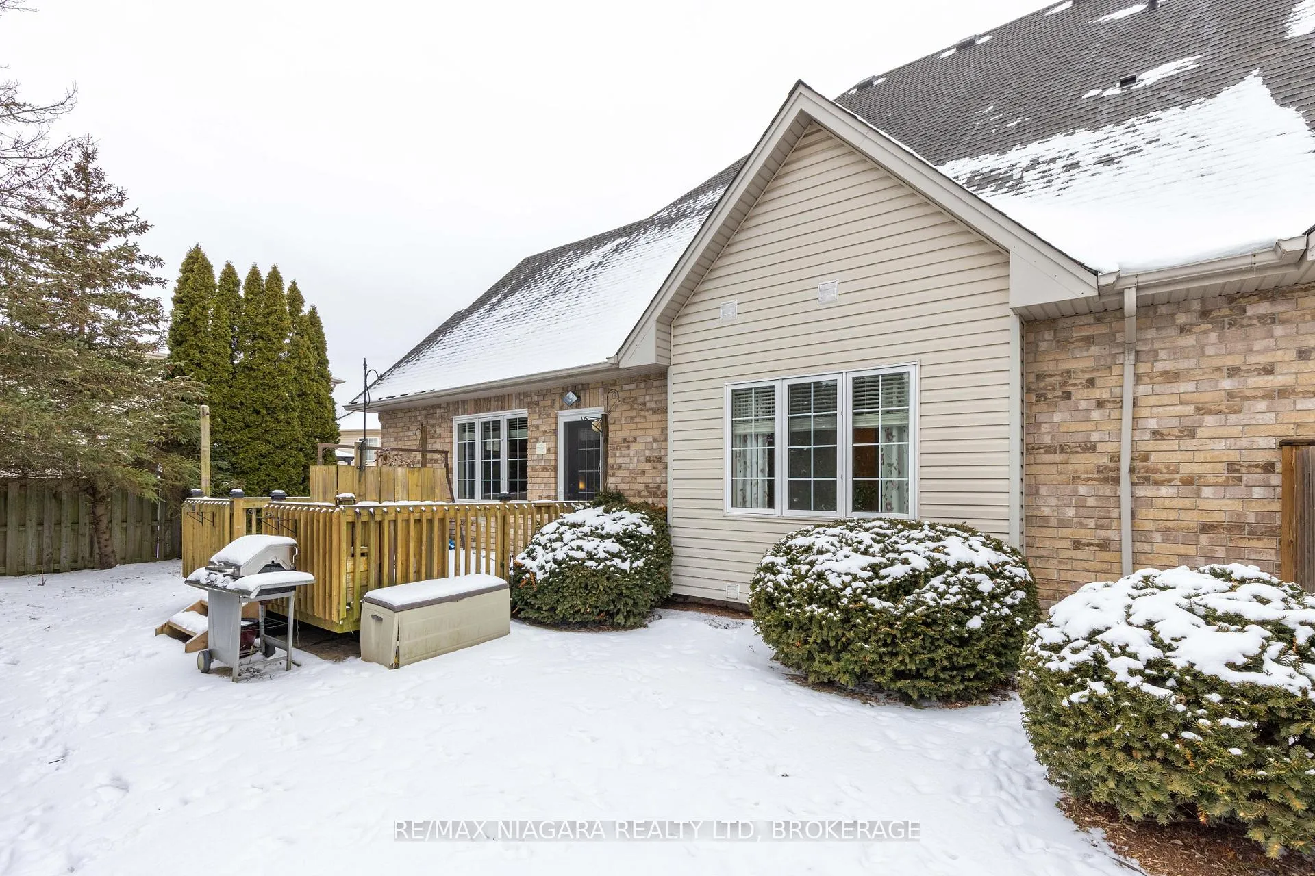 Photo 33 of Unit 7, 8142 Costabile Drive, Niagara Falls, Ascot — HOMEH