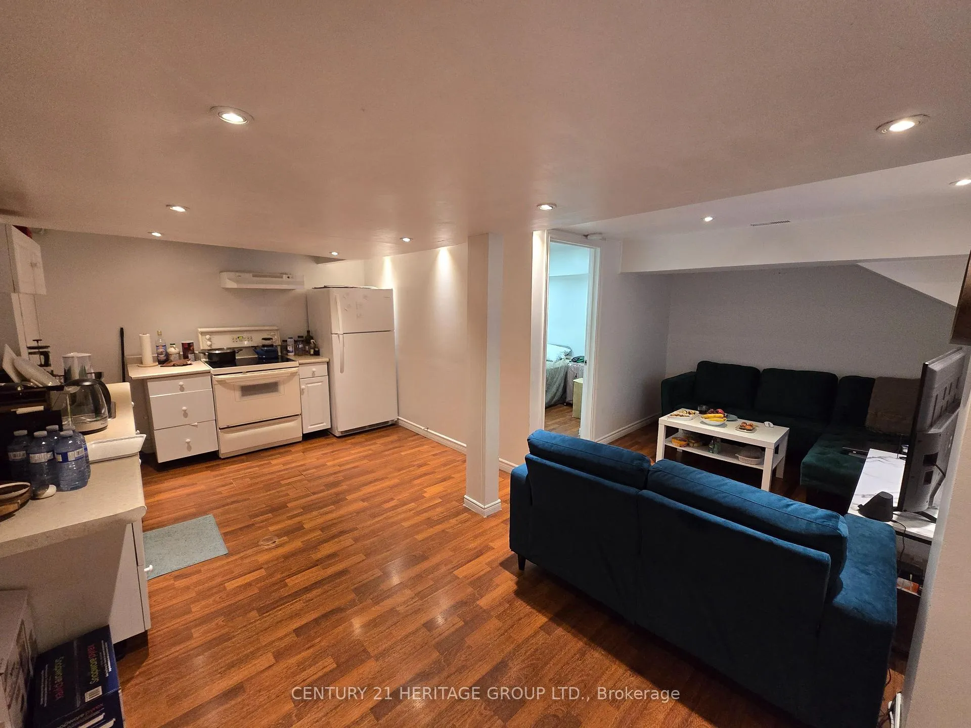 Photo 2 of 293 Bogert Avenue, North York, Lansing-Westgate — HOMEH