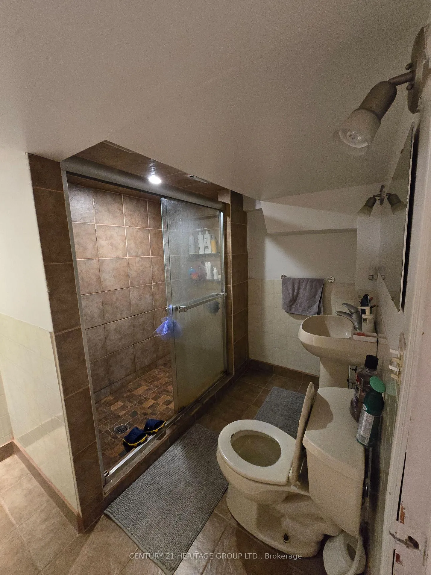 Photo 5 of 293 Bogert Avenue, North York, Lansing-Westgate — HOMEH