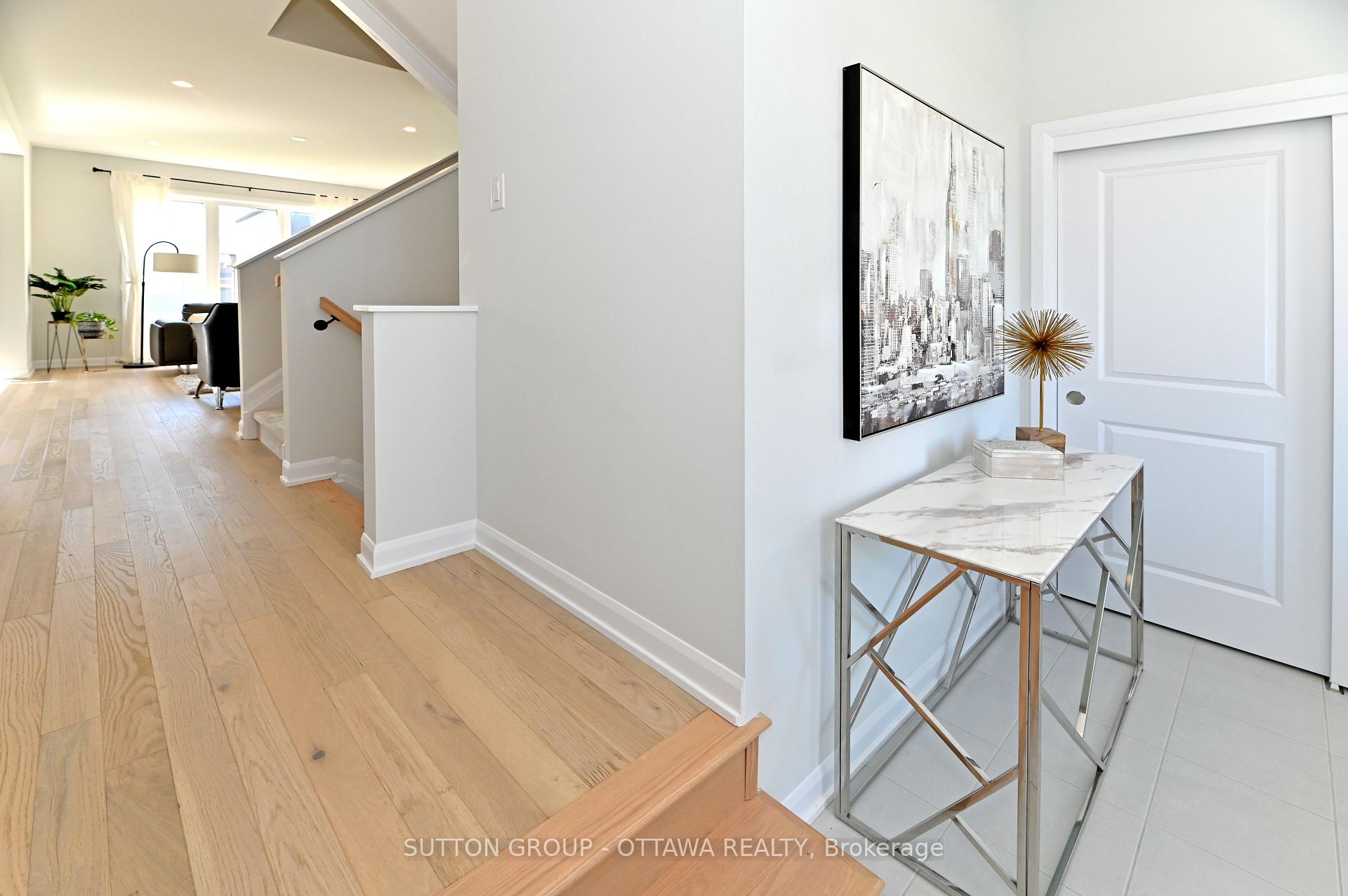 Photo 3 of 64 Ralph Erfle Way, Ottawa, Barrhaven - Half Moon Bay — HOMEH