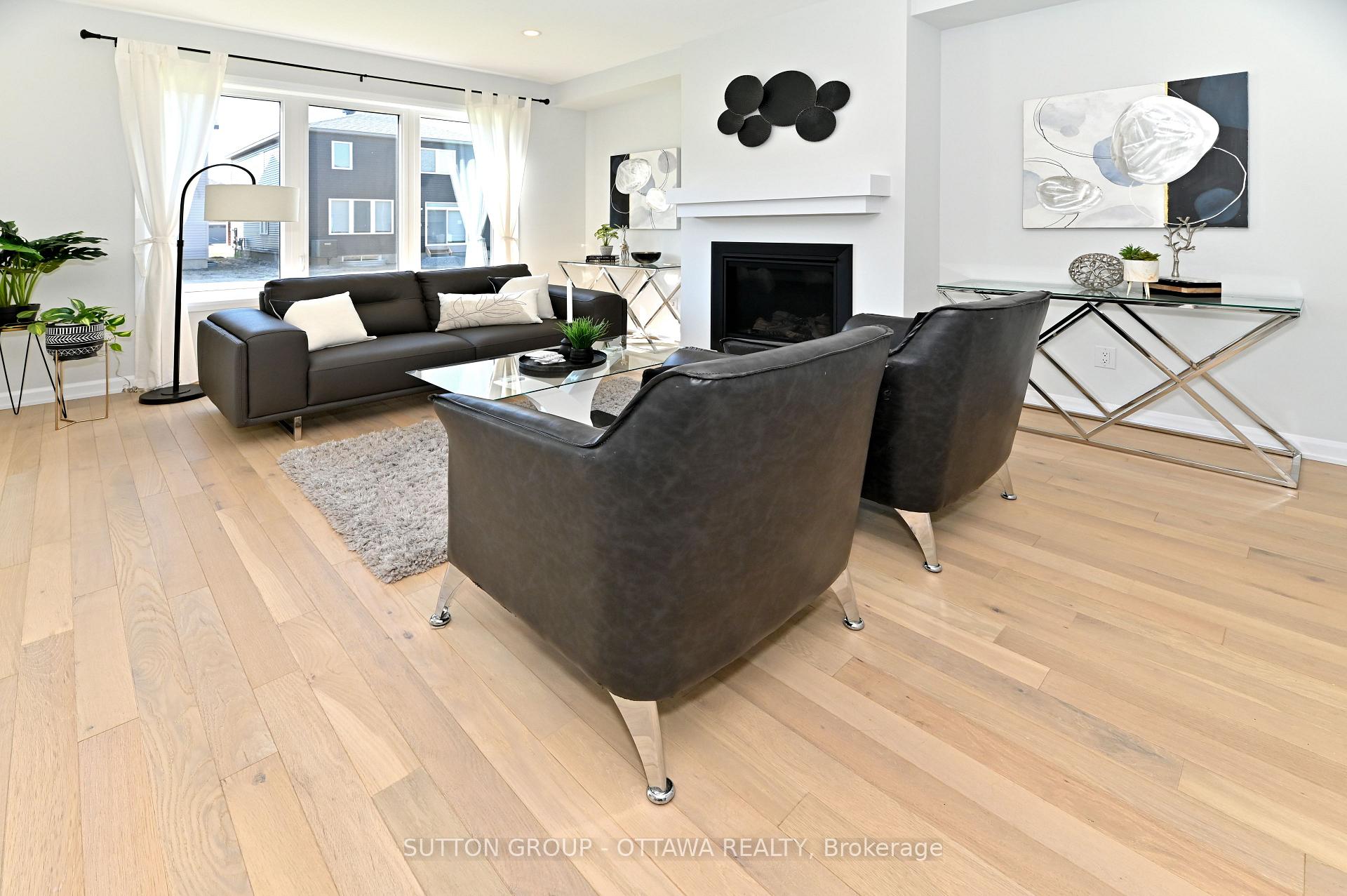 Photo 5 of 64 Ralph Erfle Way, Ottawa, Barrhaven - Half Moon Bay — HOMEH