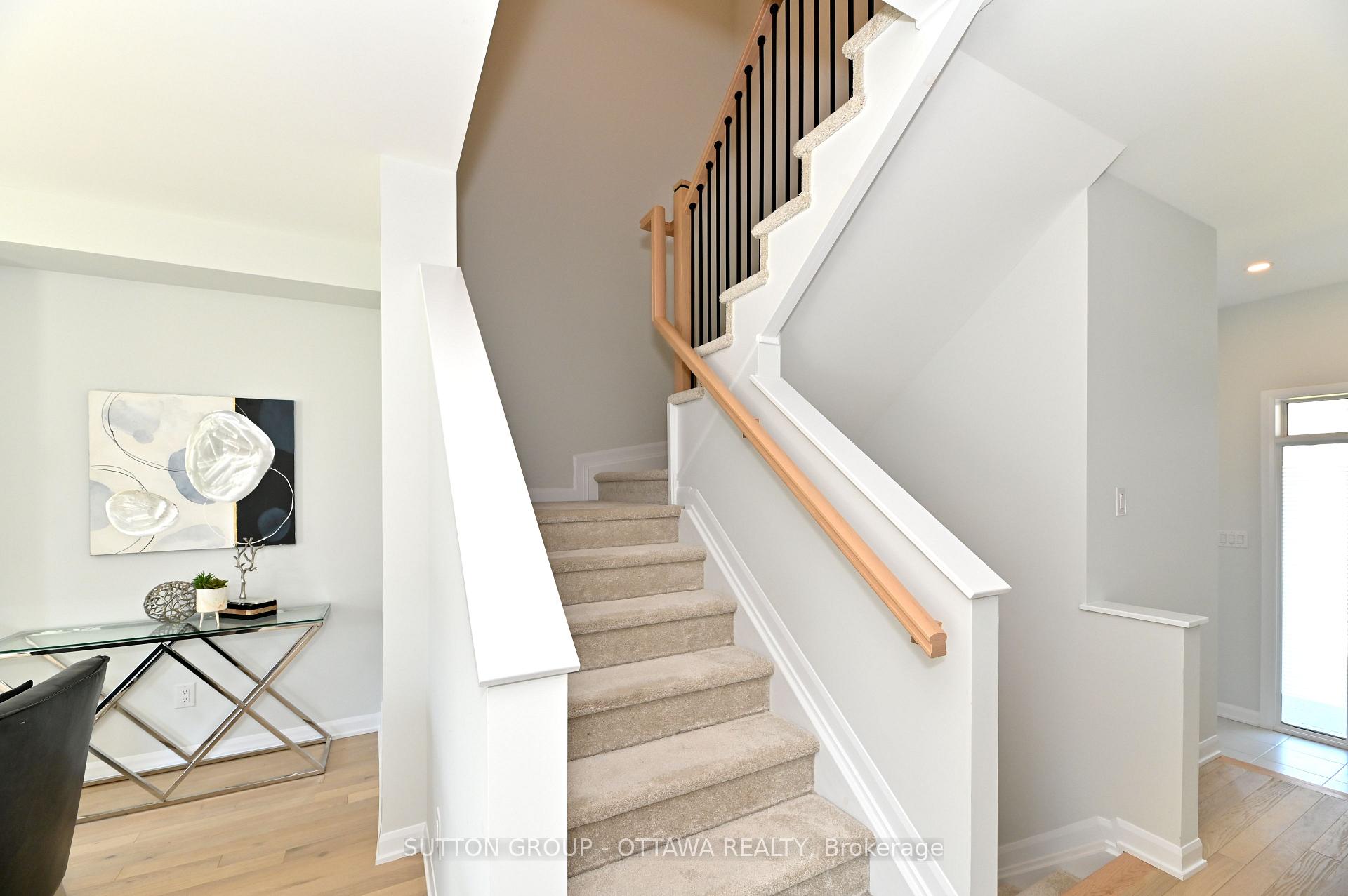 Photo 18 of 64 Ralph Erfle Way, Ottawa, Barrhaven - Half Moon Bay — HOMEH