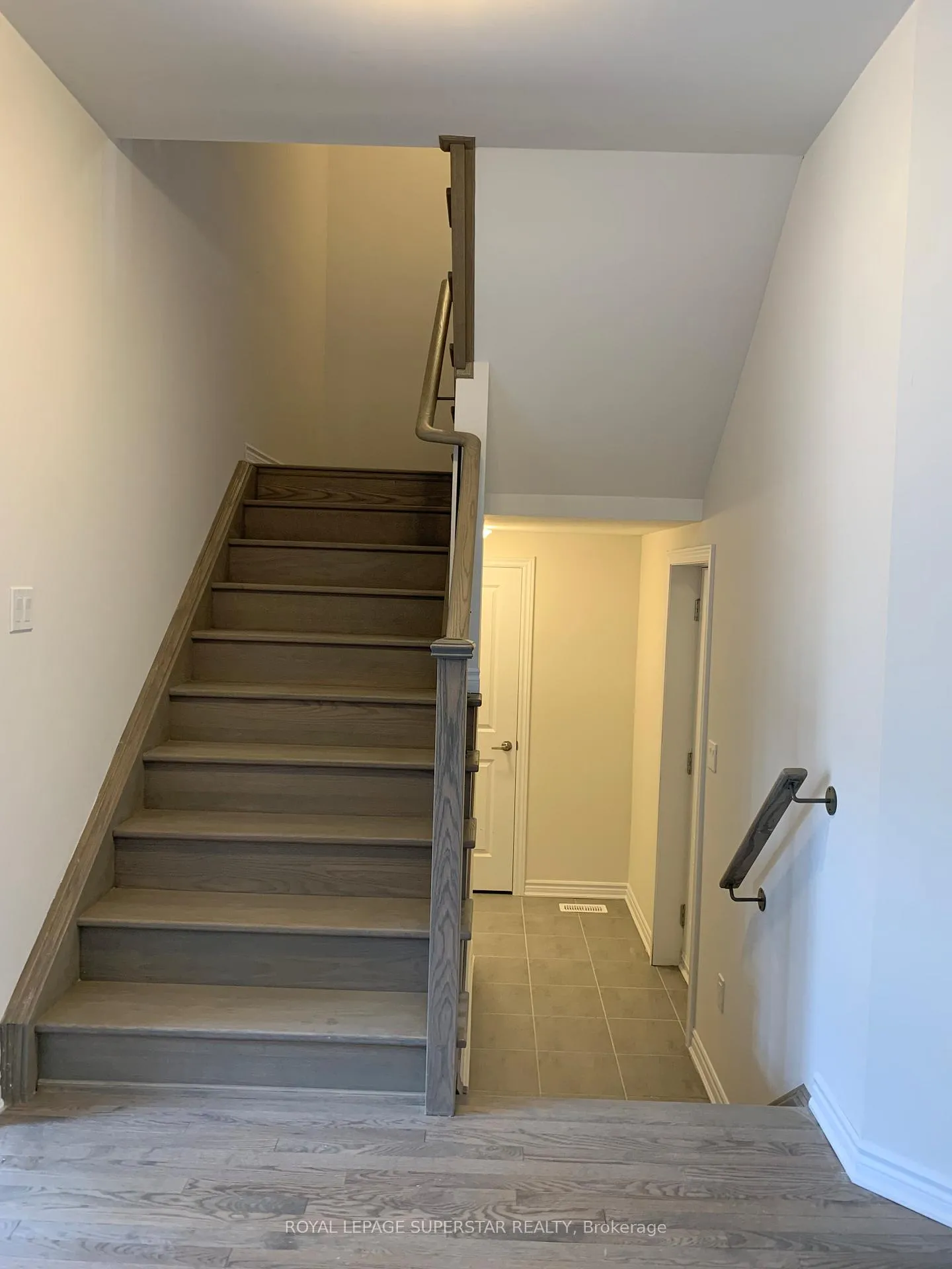 Photo 8 of 49 Eberhardt Drive, Wasaga Beach — HOMEH