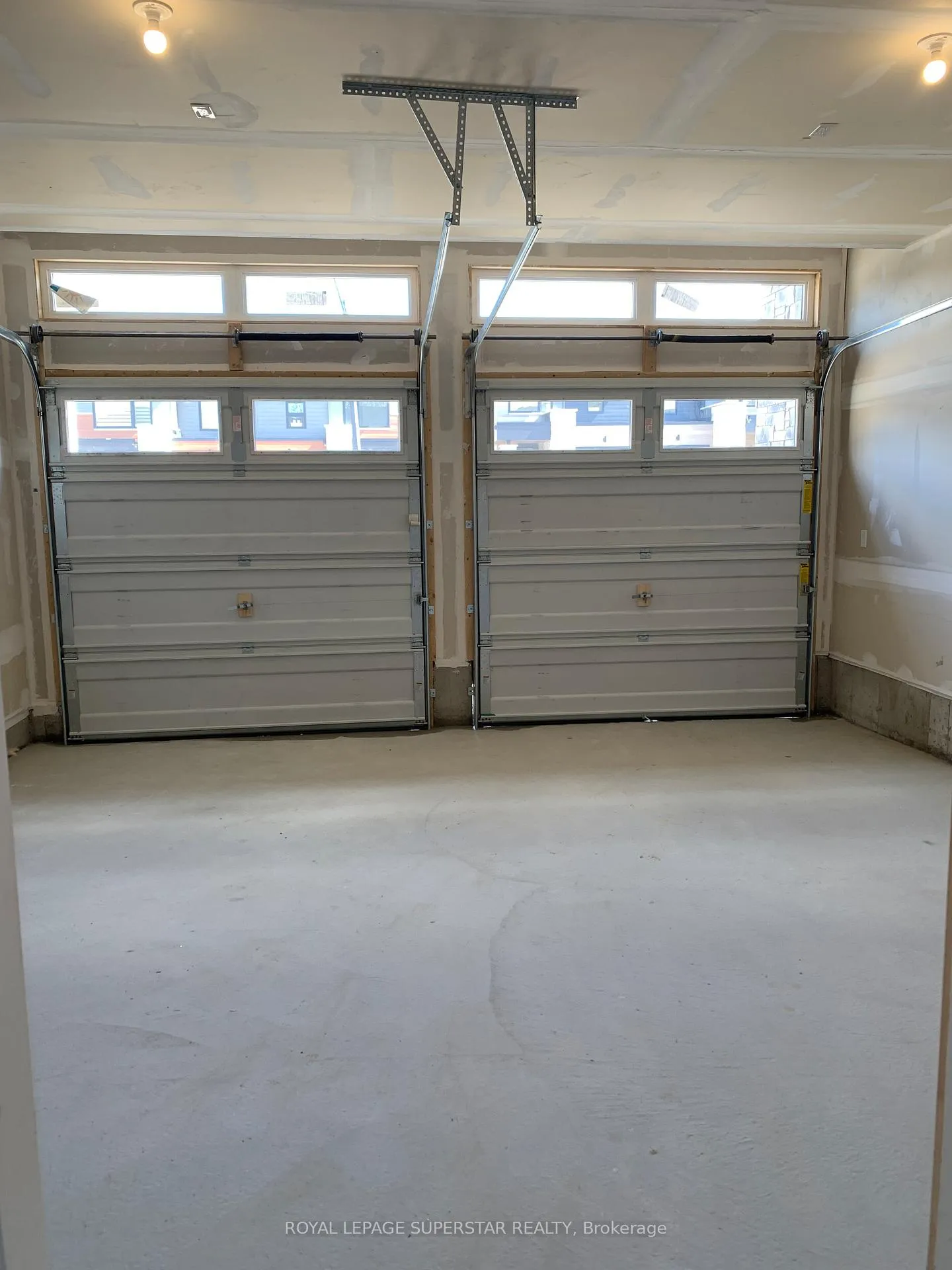 Photo 10 of 49 Eberhardt Drive, Wasaga Beach — HOMEH