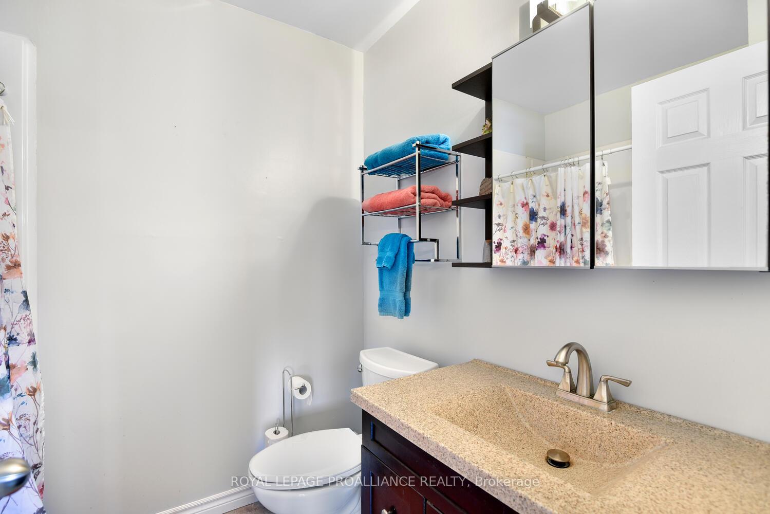 Photo 9 of 830 Joseph Street, Edwardsburgh/Cardinal, Town of Cardinal — HOMEH