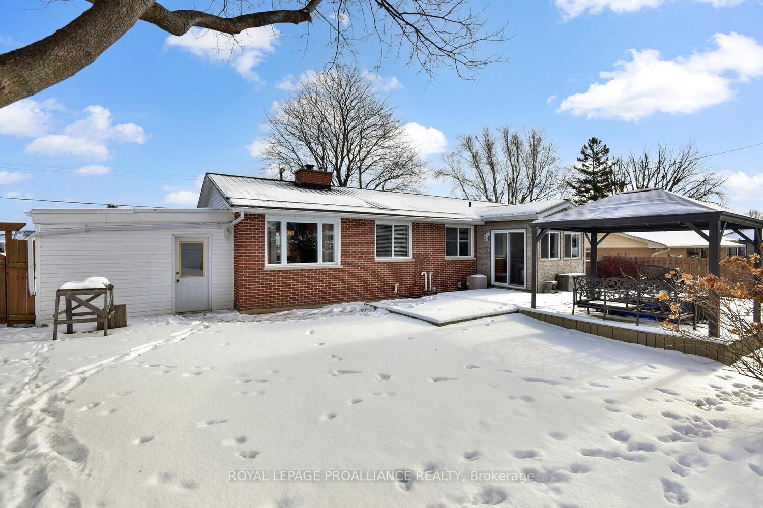 Photo 20 of 830 Joseph Street, Edwardsburgh/Cardinal, Town of Cardinal — HOMEH