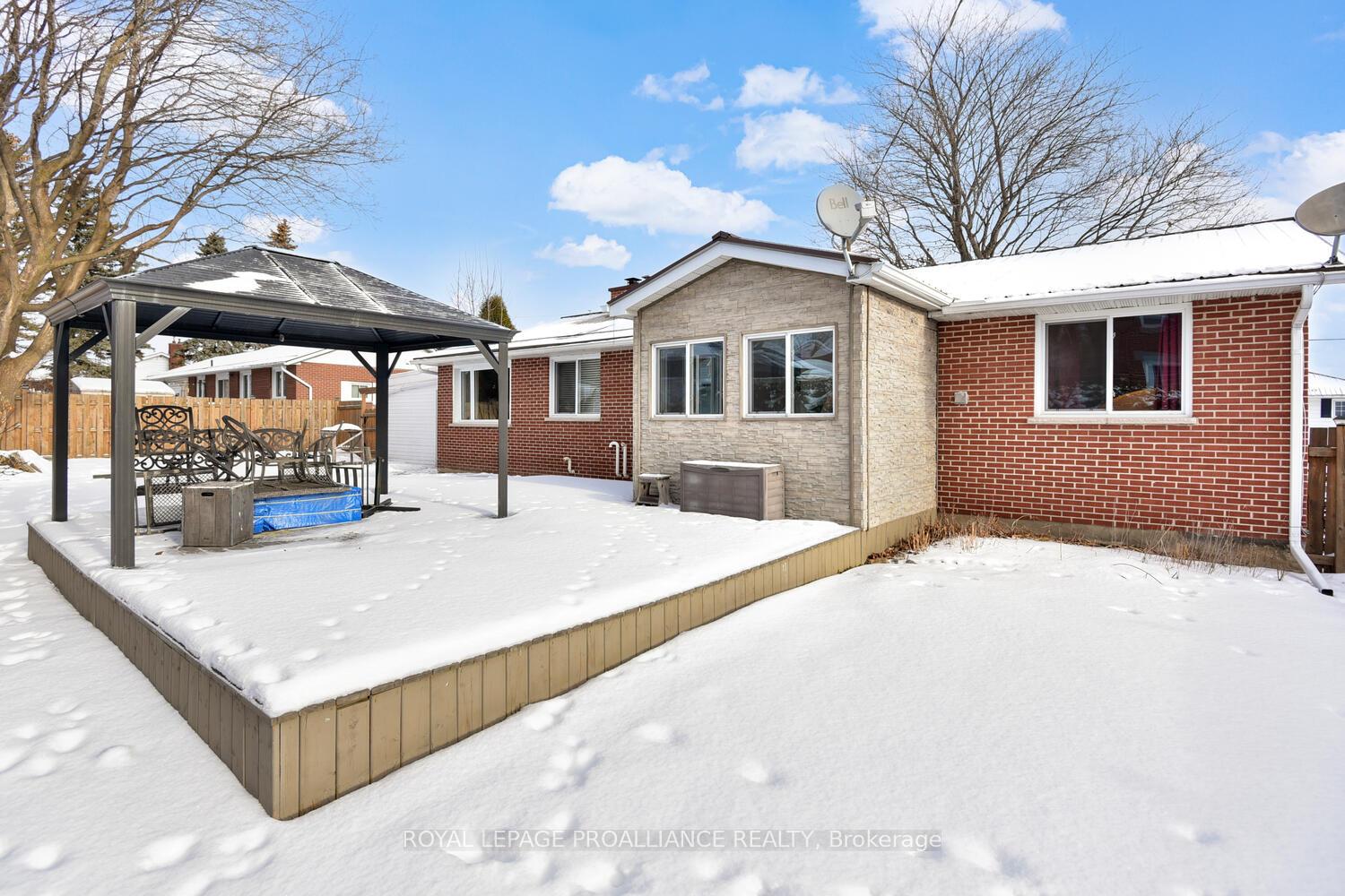 Photo 21 of 830 Joseph Street, Edwardsburgh/Cardinal, Town of Cardinal — HOMEH