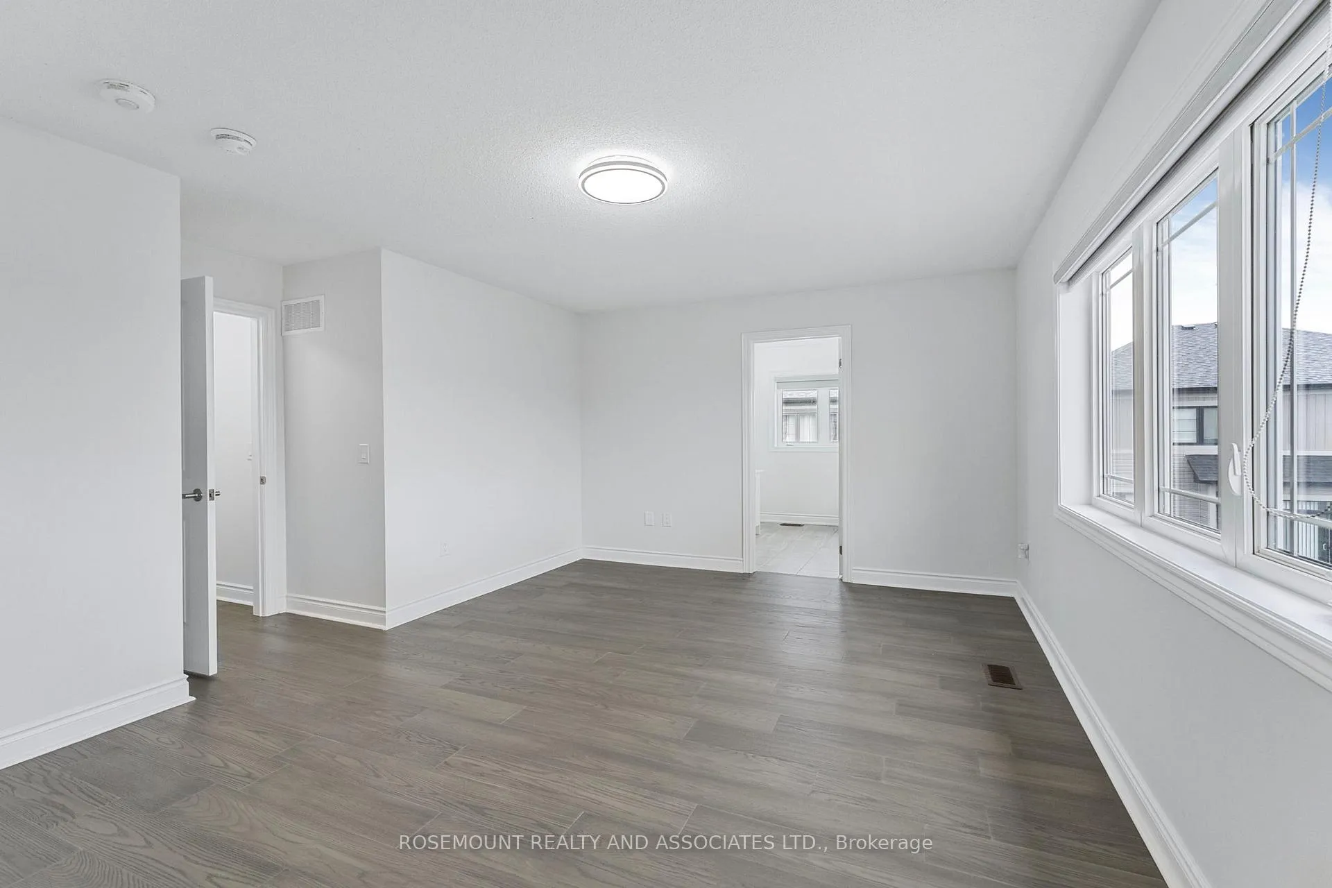 Photo 39 of 84 Season Crescent, Wasaga Beach — HOMEH