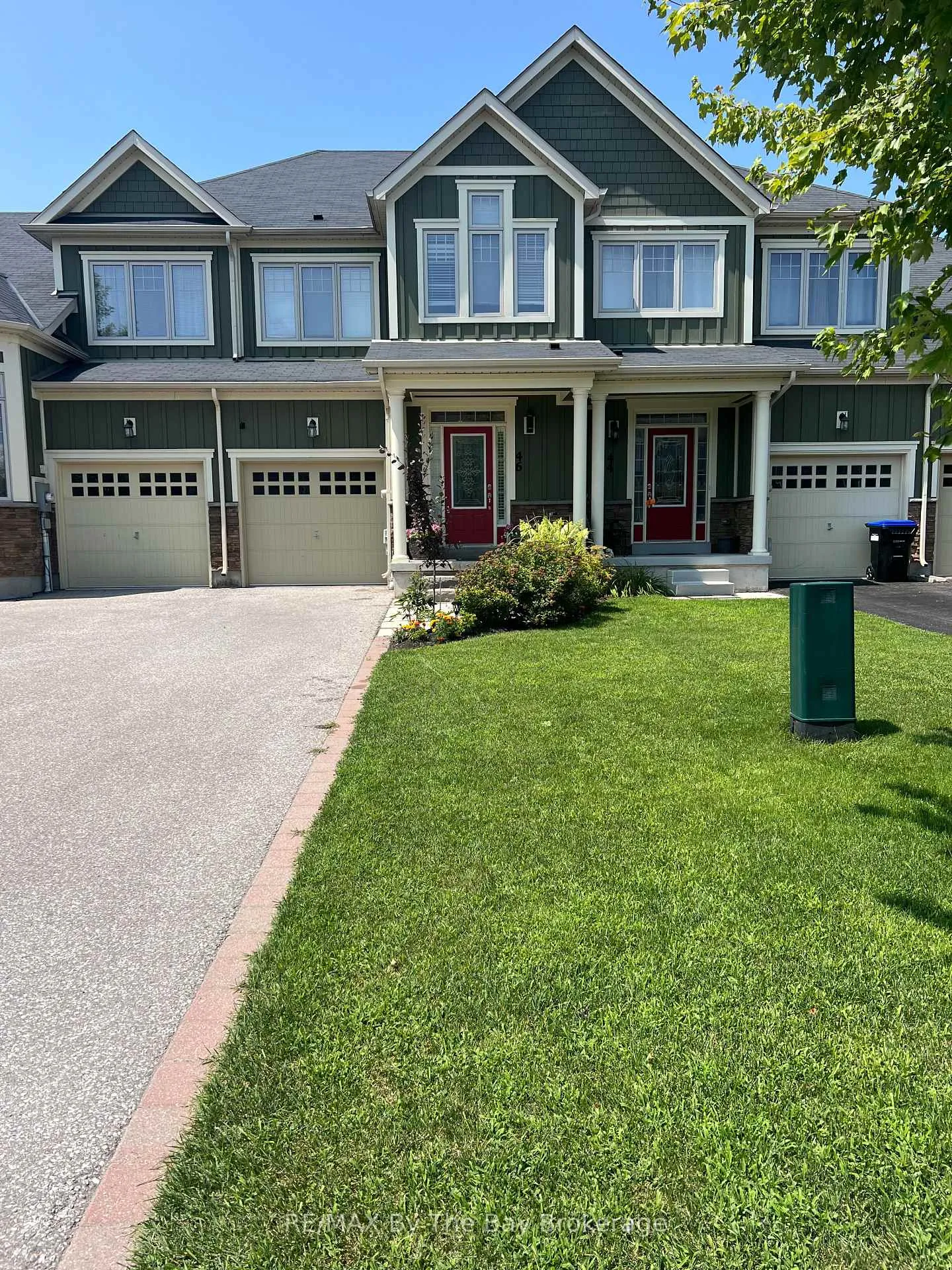 Photo 1 of 46 Sandy Coast Crescent, Wasaga Beach — HOMEH