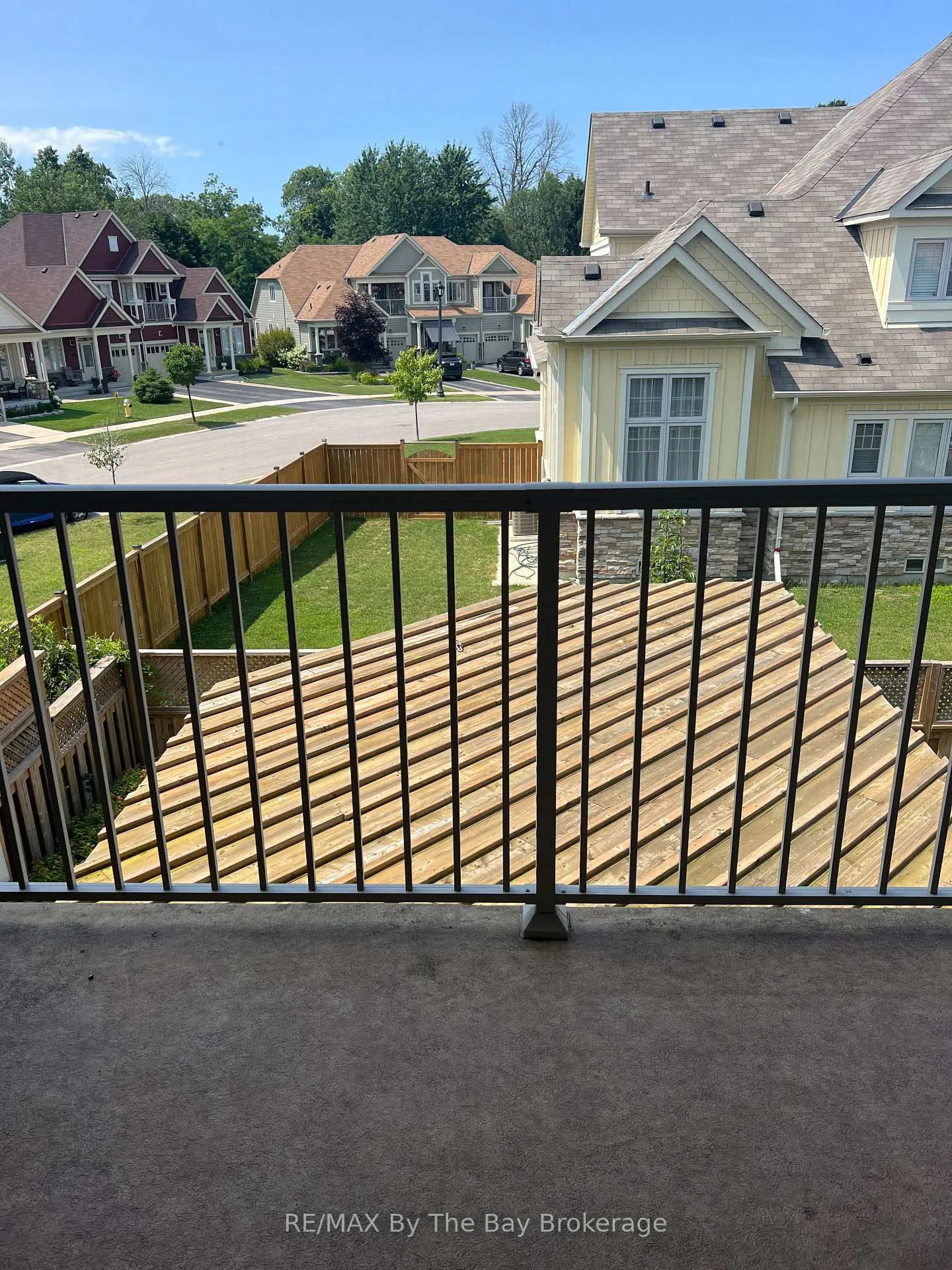 Photo 16 of 46 Sandy Coast Crescent, Wasaga Beach — HOMEH