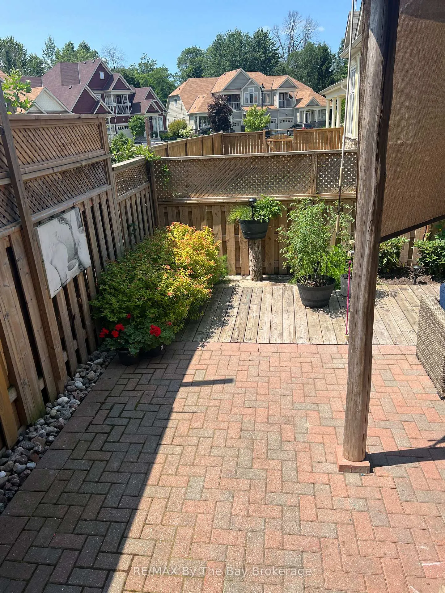 Photo 25 of 46 Sandy Coast Crescent, Wasaga Beach — HOMEH