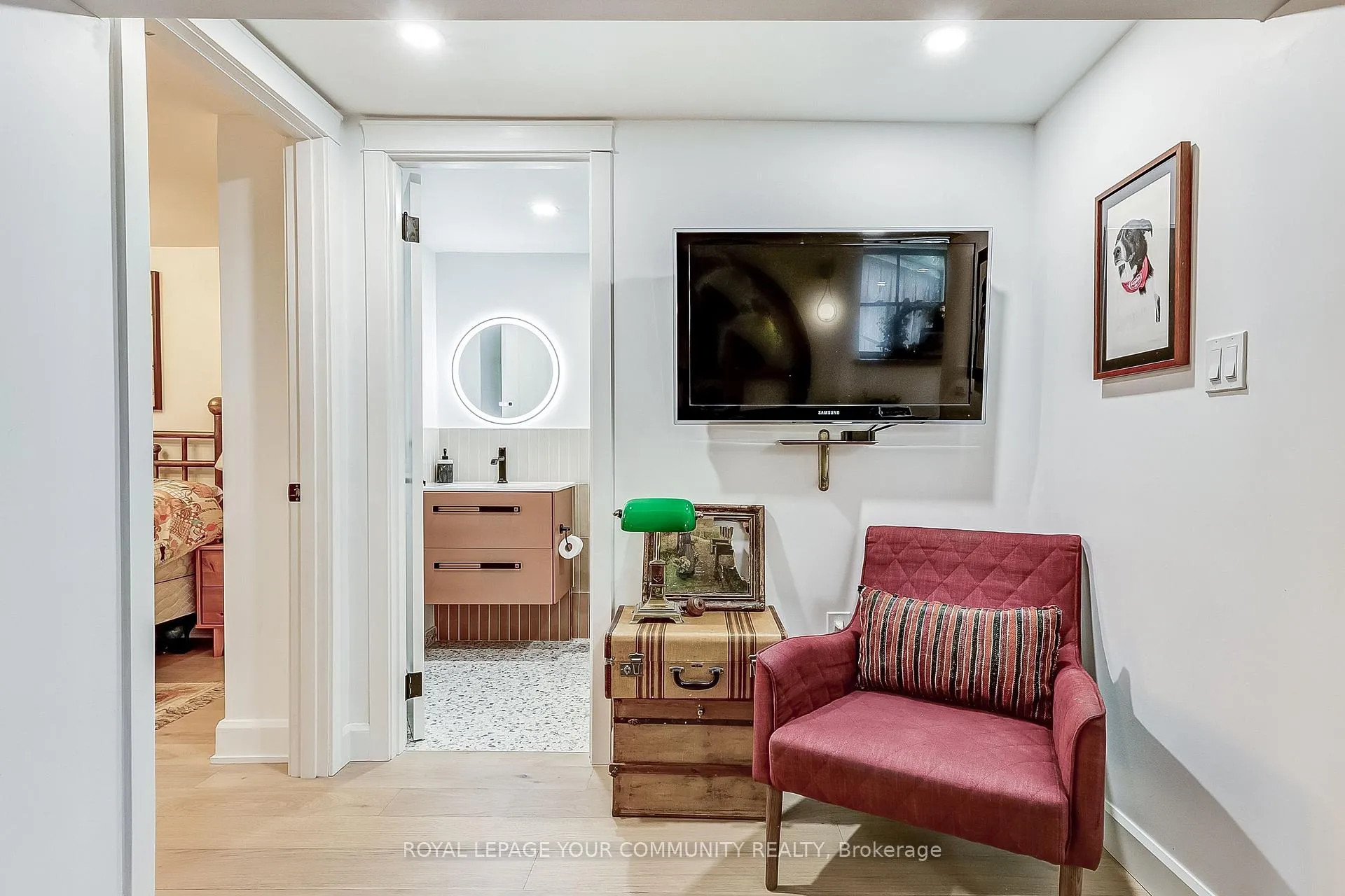 Photo 9 of Unit C, 183 Kenilworth Avenue, Toronto, The Beaches — HOMEH