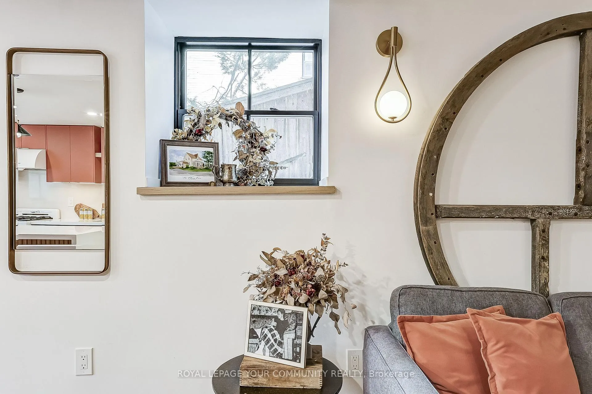 Photo 11 of Unit C, 183 Kenilworth Avenue, Toronto, The Beaches — HOMEH