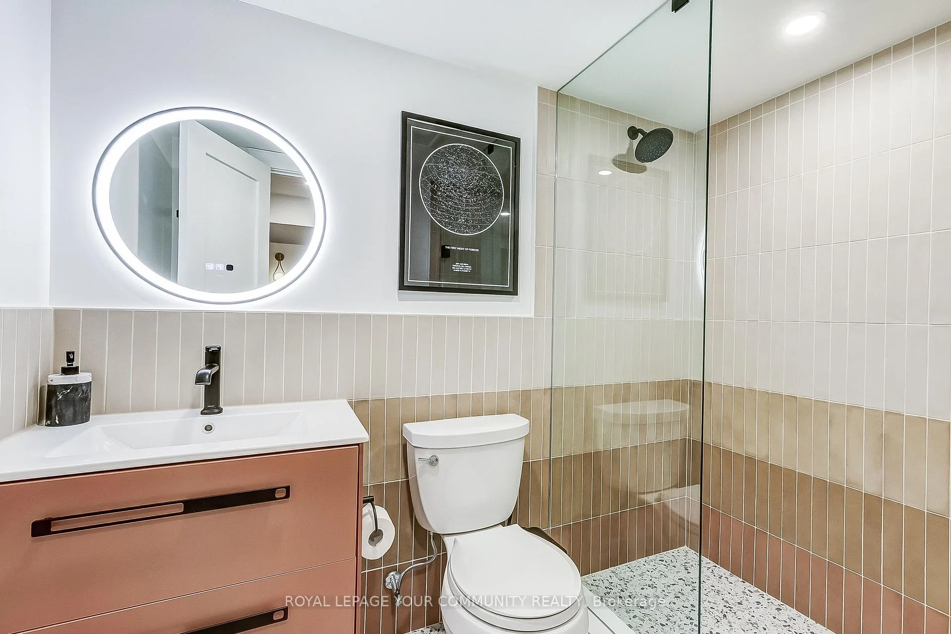 Photo 13 of Unit C, 183 Kenilworth Avenue, Toronto, The Beaches — HOMEH