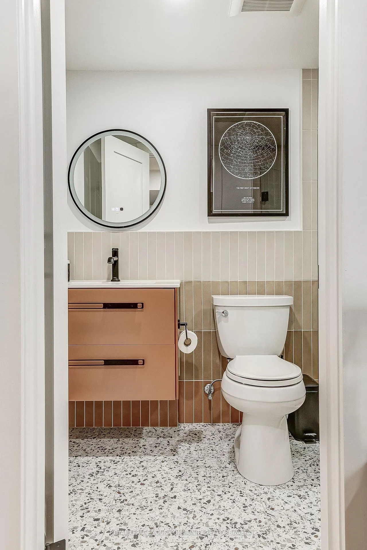 Photo 26 of Unit C, 183 Kenilworth Avenue, Toronto, The Beaches — HOMEH