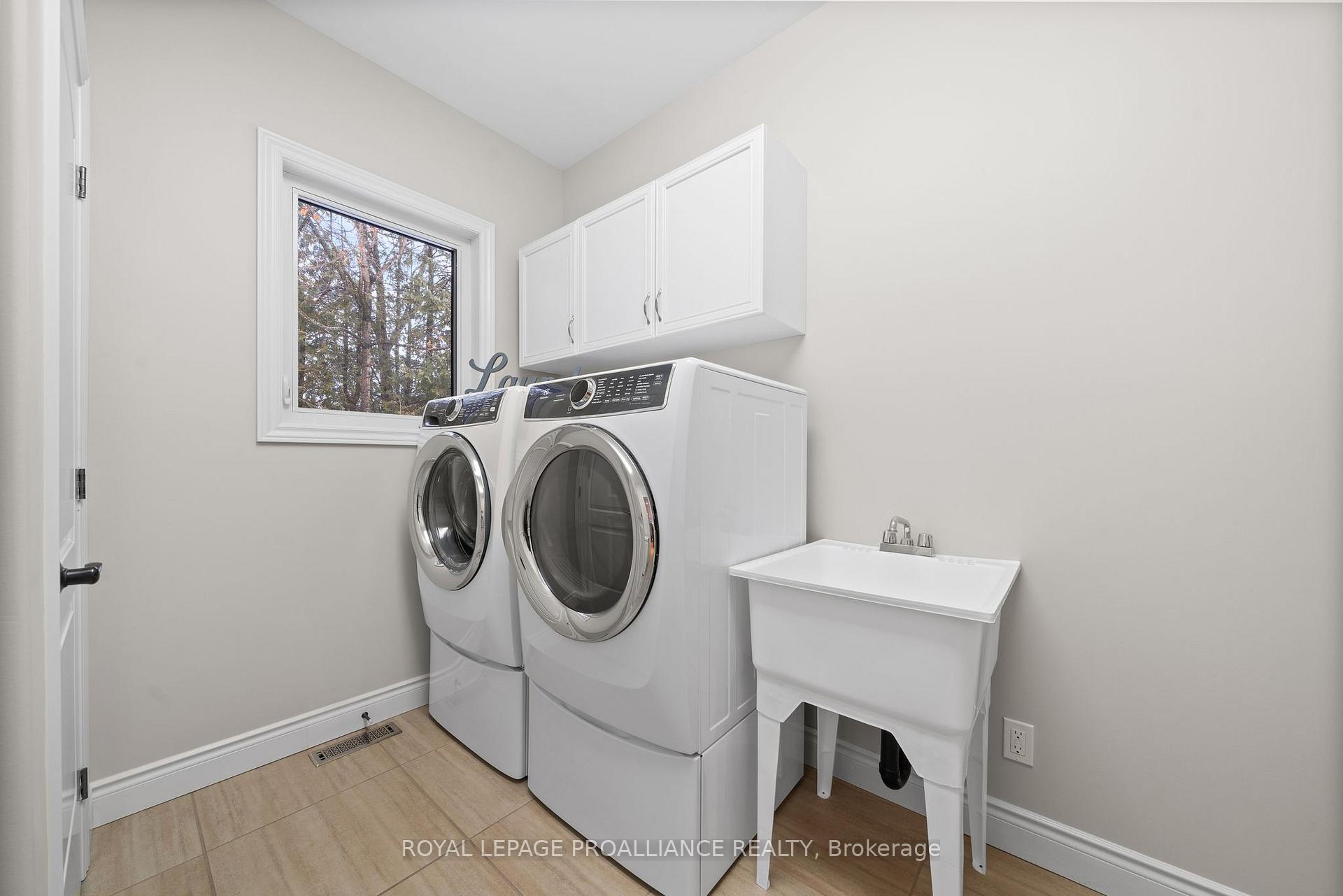Photo 32 of 18 Windwhisper Drive, Belleville, Thurlow Ward — HOMEH