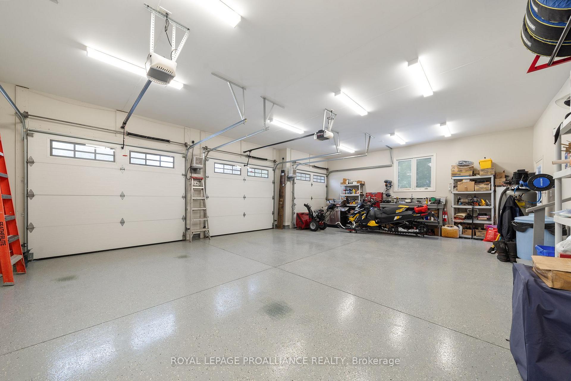 Photo 33 of 18 Windwhisper Drive, Belleville, Thurlow Ward — HOMEH