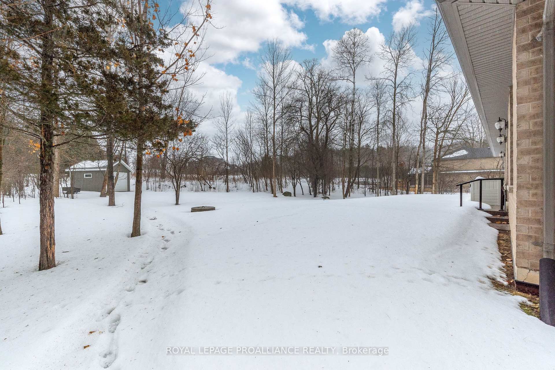 Photo 36 of 18 Windwhisper Drive, Belleville, Thurlow Ward — HOMEH