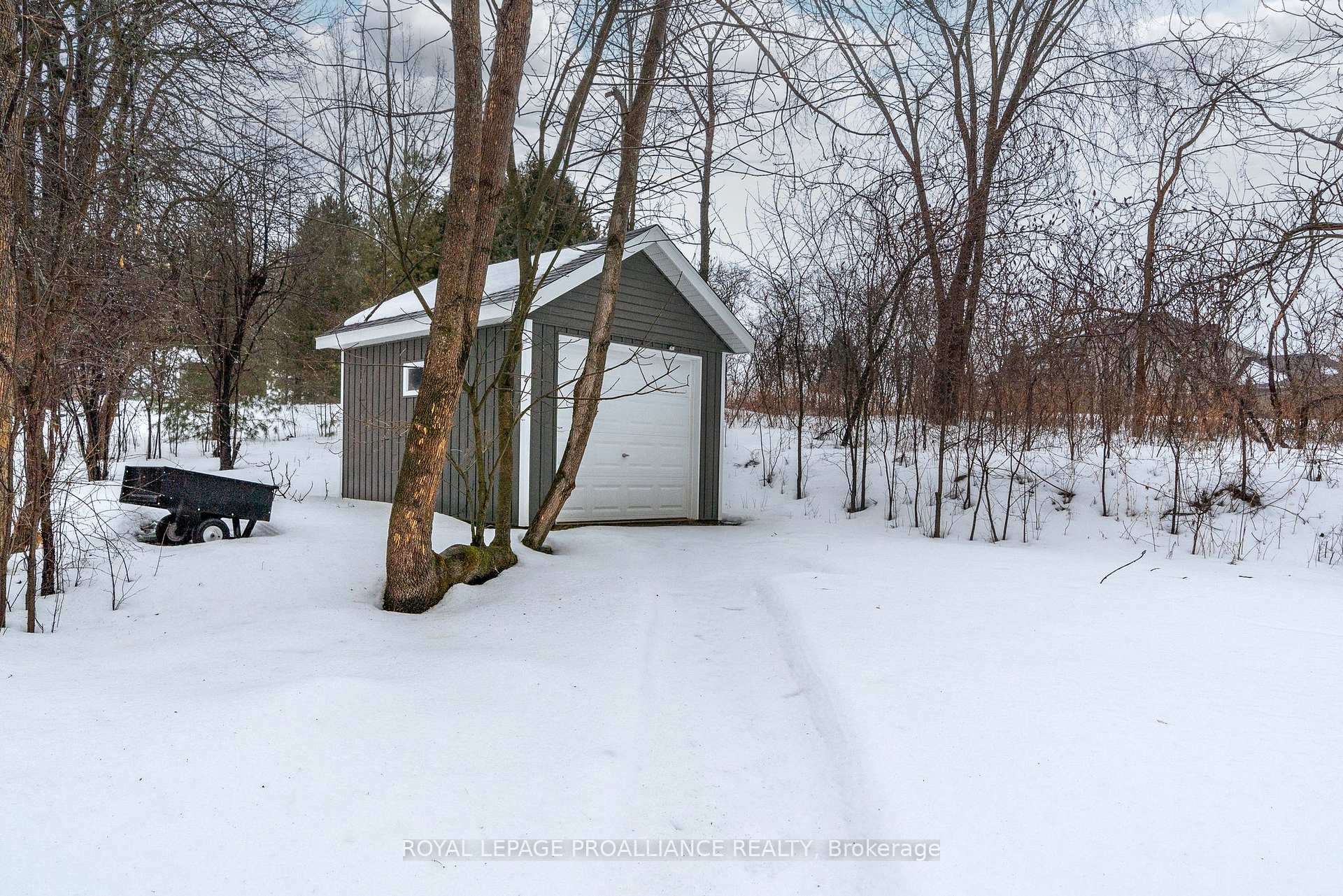 Photo 38 of 18 Windwhisper Drive, Belleville, Thurlow Ward — HOMEH