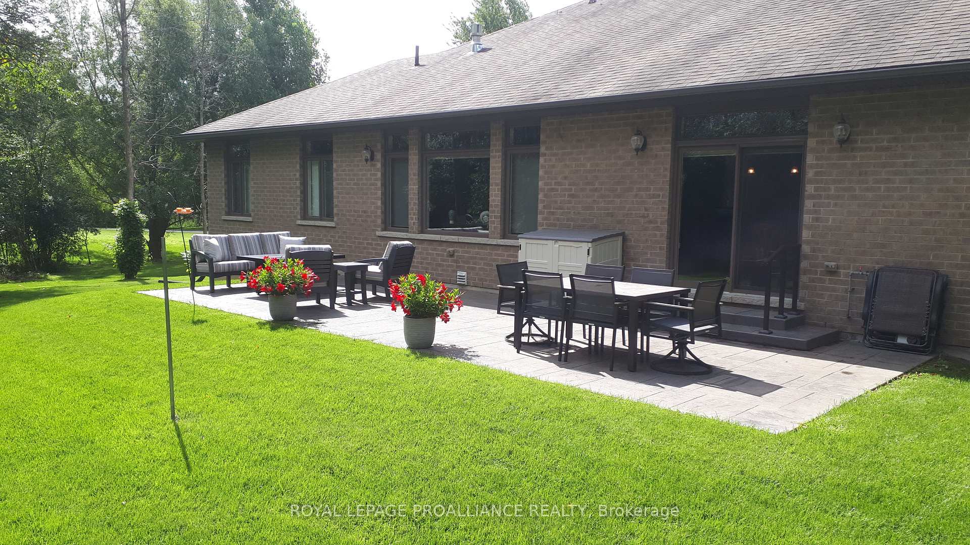 Photo 39 of 18 Windwhisper Drive, Belleville, Thurlow Ward — HOMEH