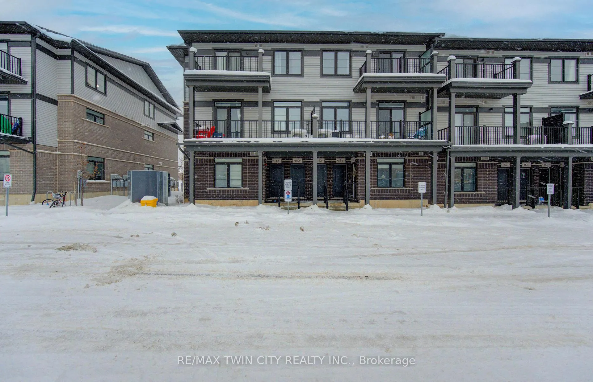 Photo 1 of 146 Wheat Lane, Kitchener — HOMEH