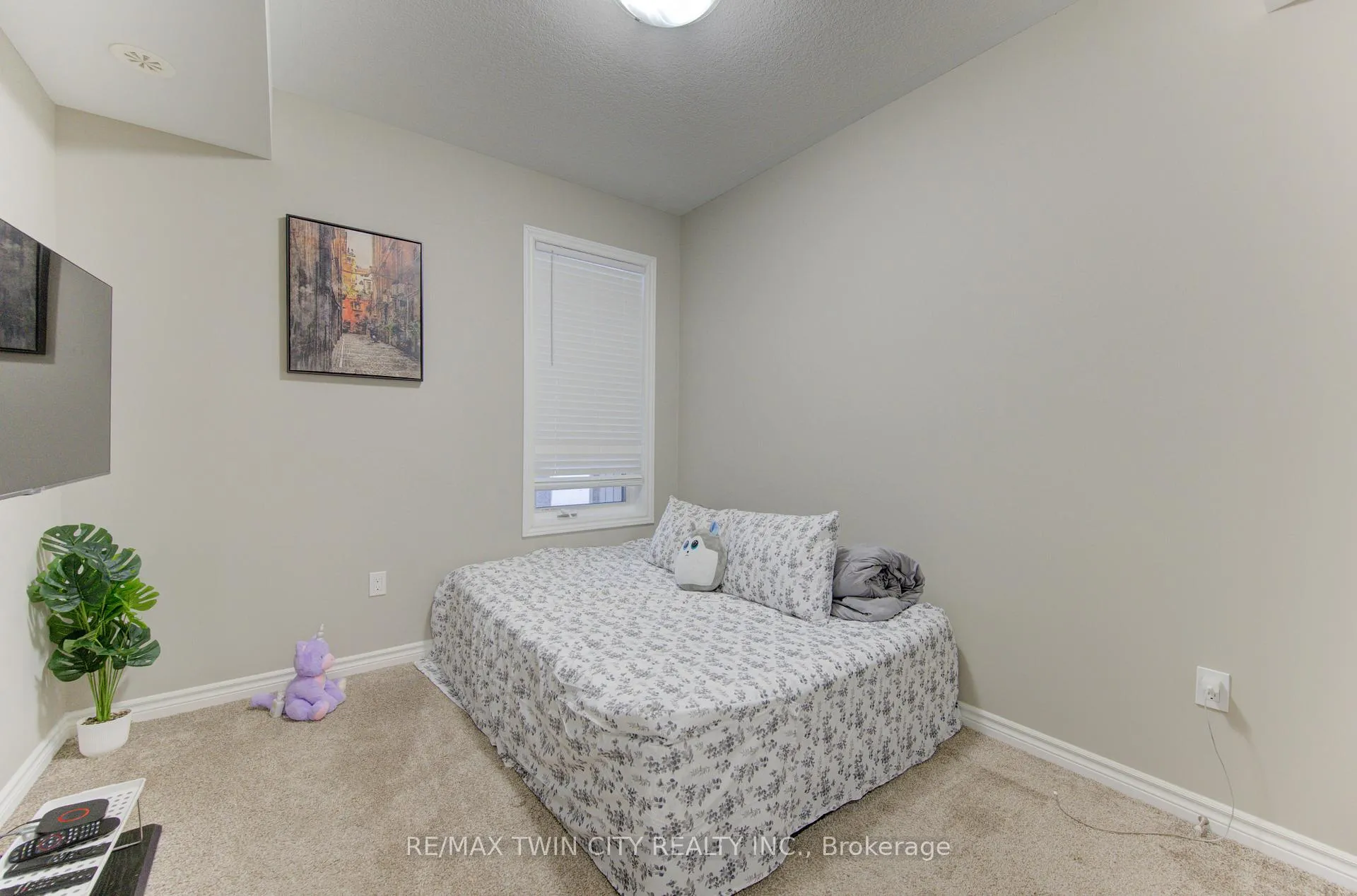 Photo 12 of 146 Wheat Lane, Kitchener — HOMEH