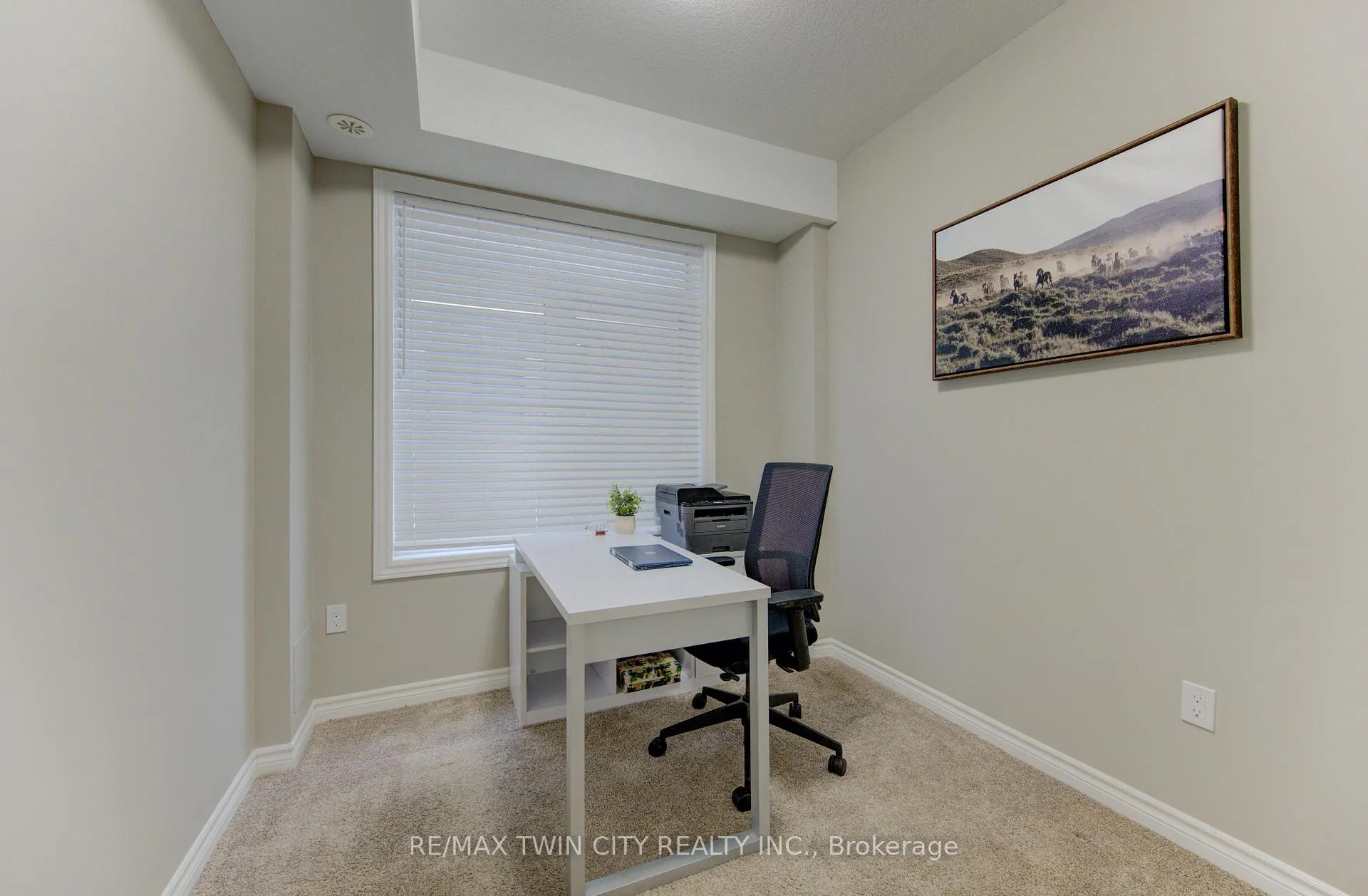 Photo 13 of 146 Wheat Lane, Kitchener — HOMEH