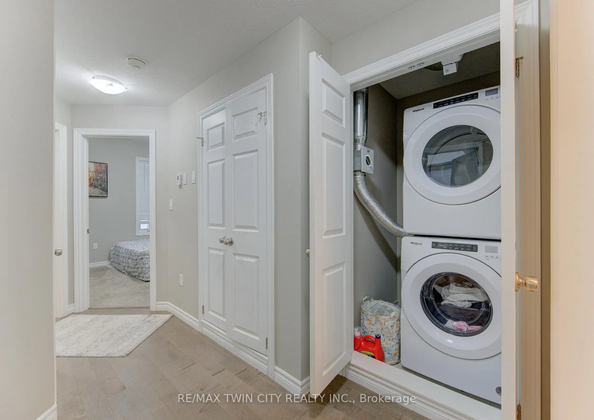 Photo 16 of 146 Wheat Lane, Kitchener — HOMEH
