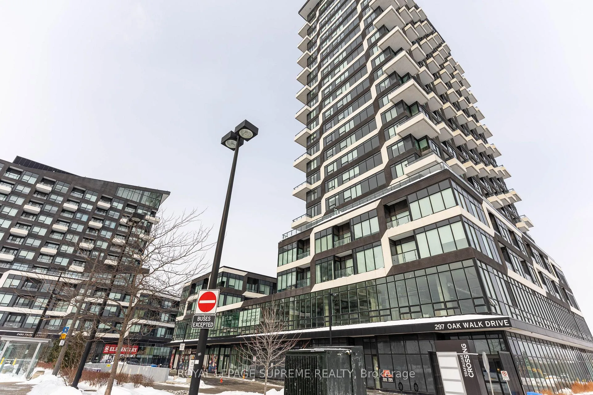 Front of Unit 2010, 297 Oak Walk Drive