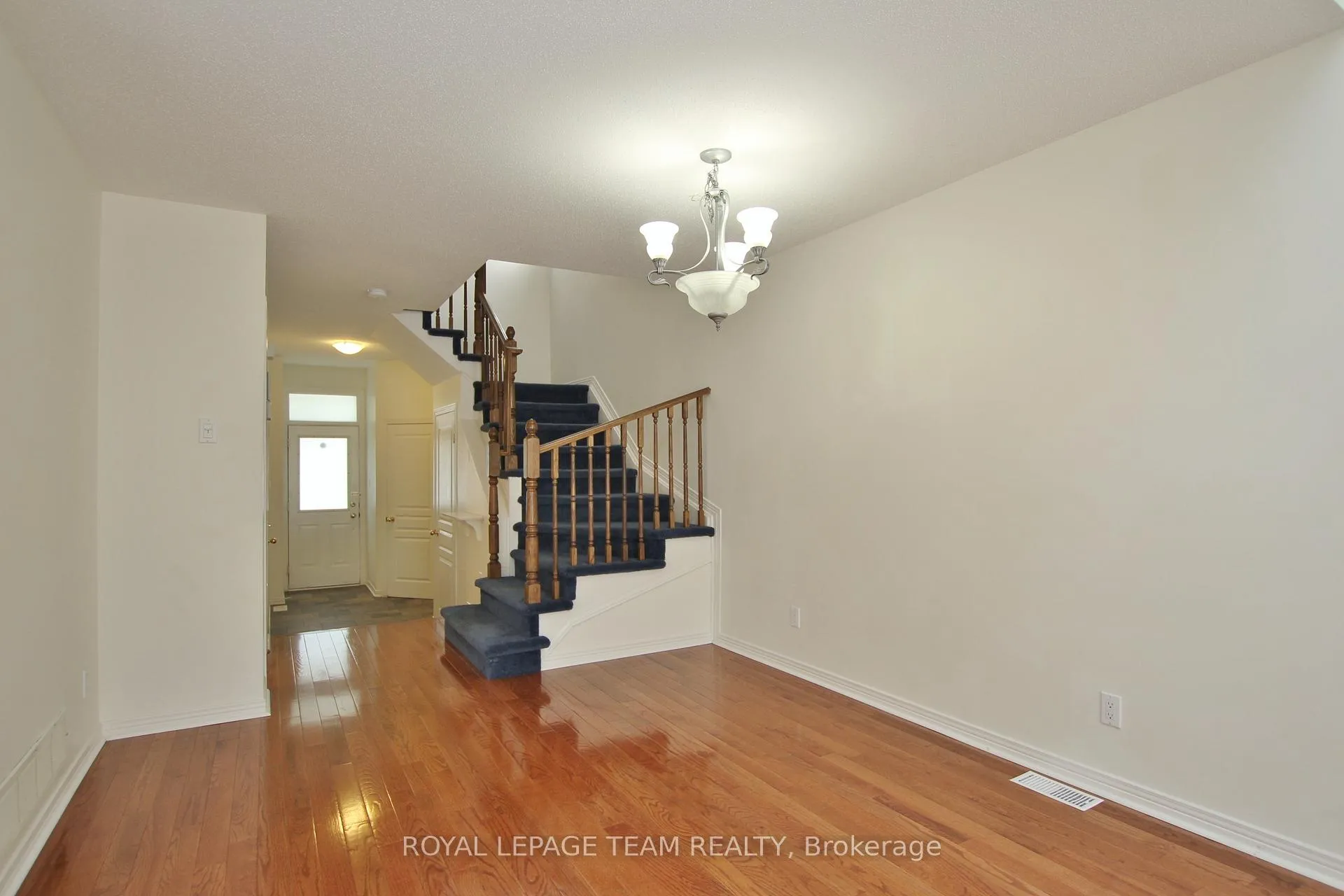 Photo 6 of 30 Bishops Mills Way, Ottawa, Kanata - Beaverbrook — HOMEH