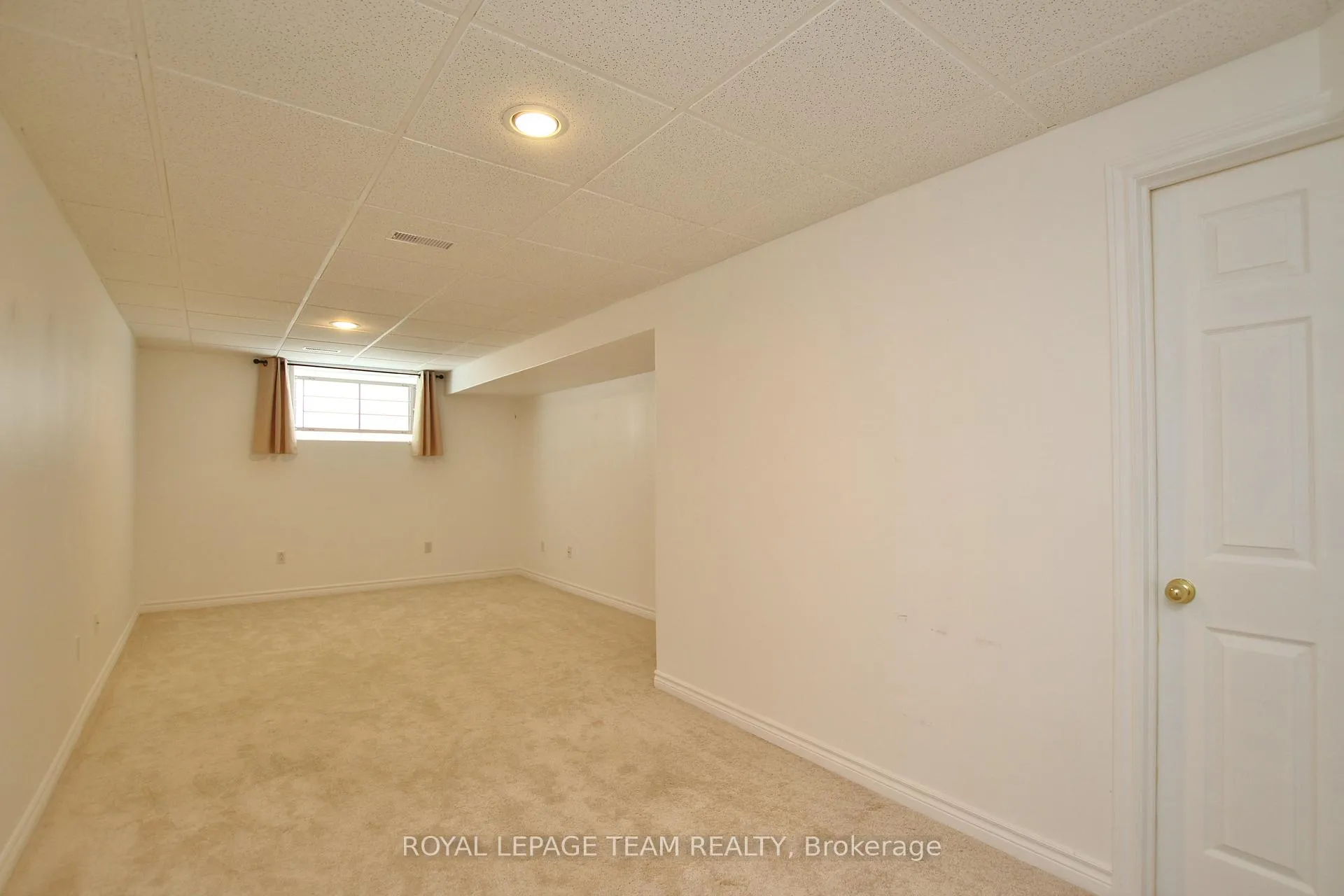 Photo 23 of 30 Bishops Mills Way, Ottawa, Kanata - Beaverbrook — HOMEH