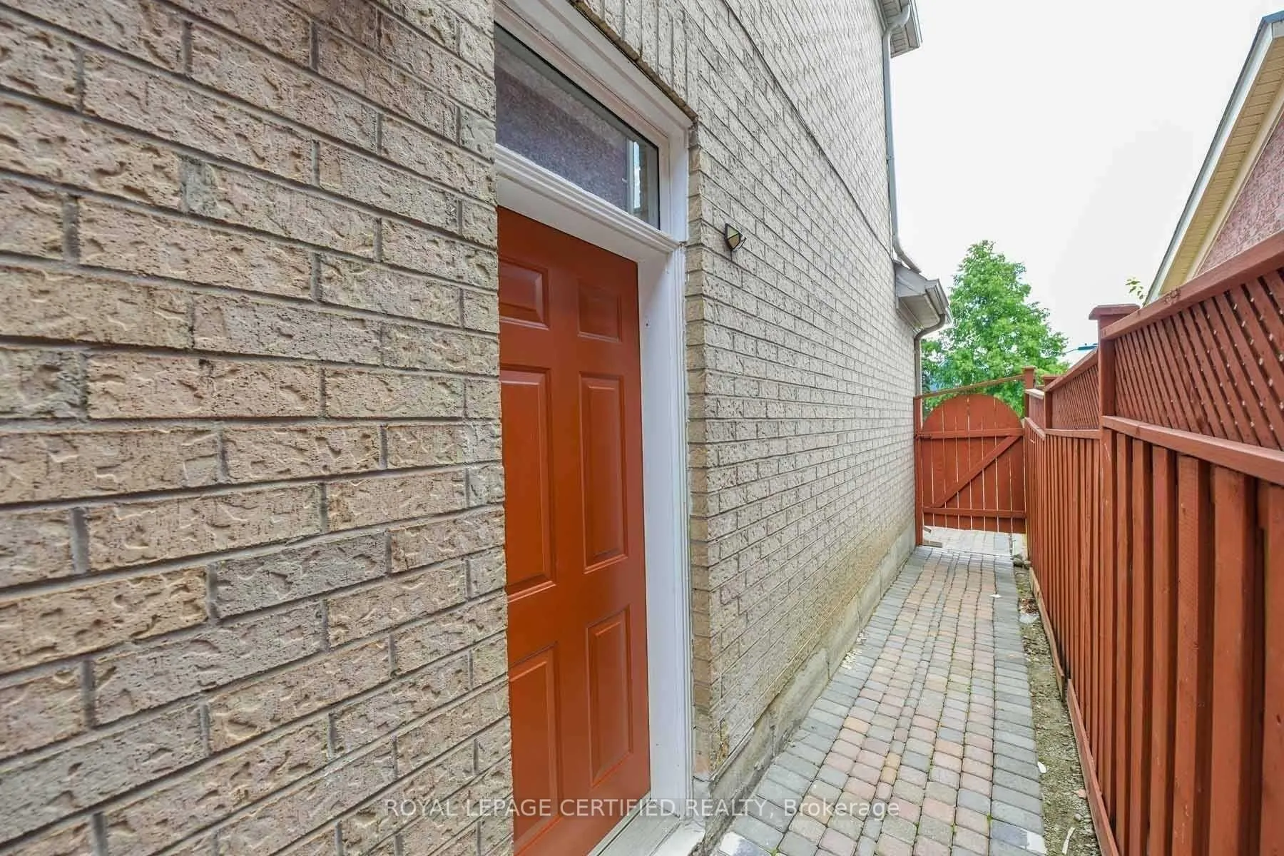 Photo 2 of Unit Basement, 1 Softneedle Avenue, Brampton, Sandringham-Wellington — HOMEH