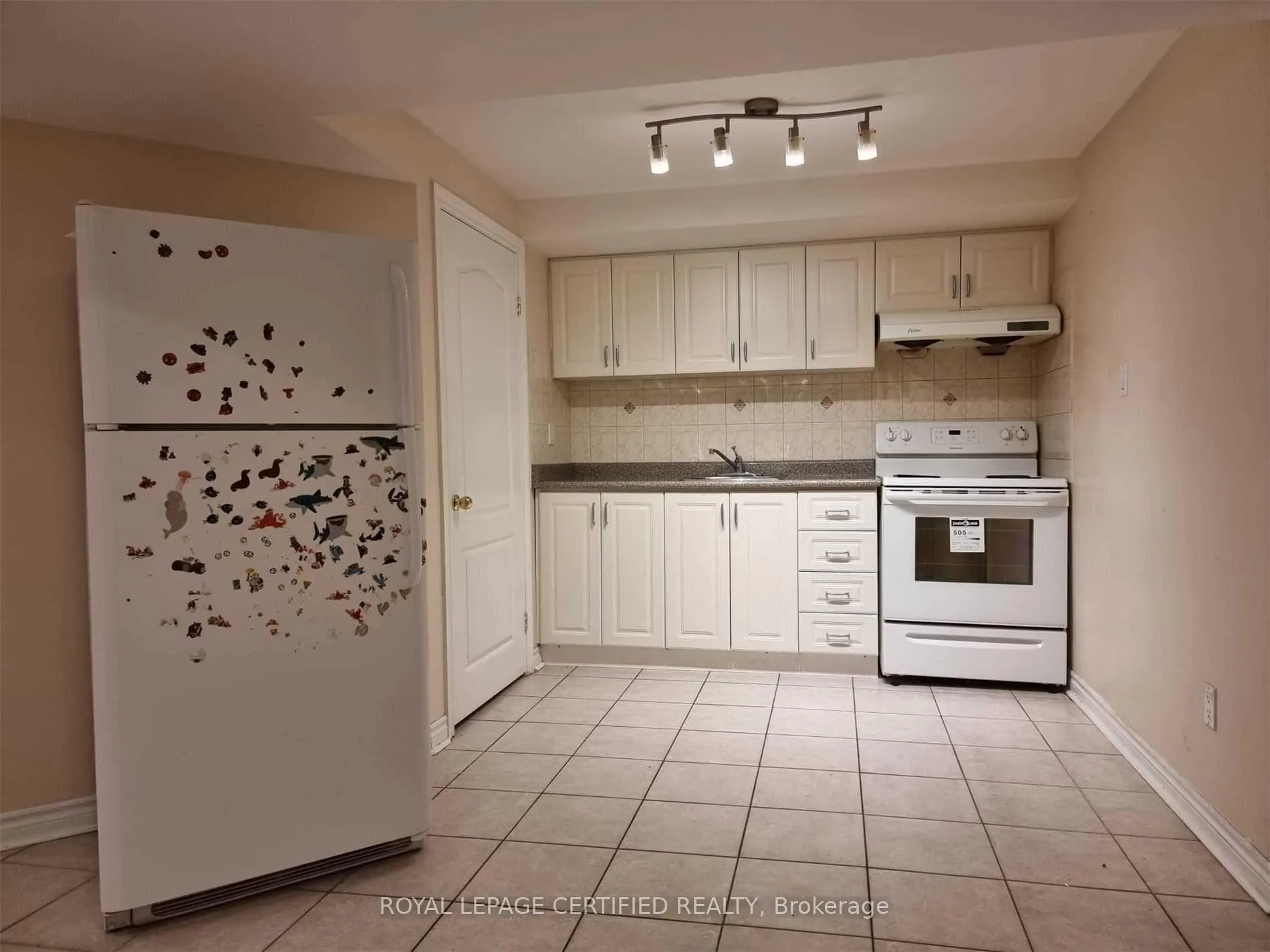 Photo 5 of Unit Basement, 1 Softneedle Avenue, Brampton, Sandringham-Wellington — HOMEH