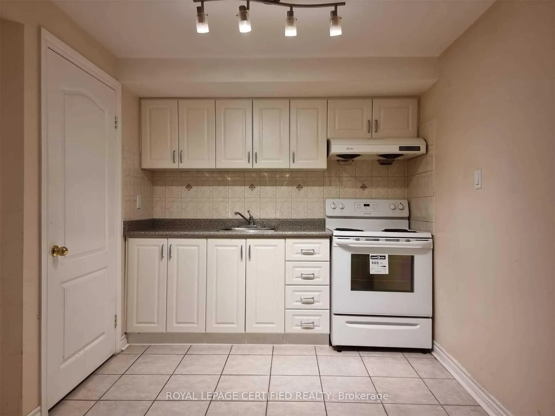 Photo 6 of Unit Basement, 1 Softneedle Avenue, Brampton, Sandringham-Wellington — HOMEH
