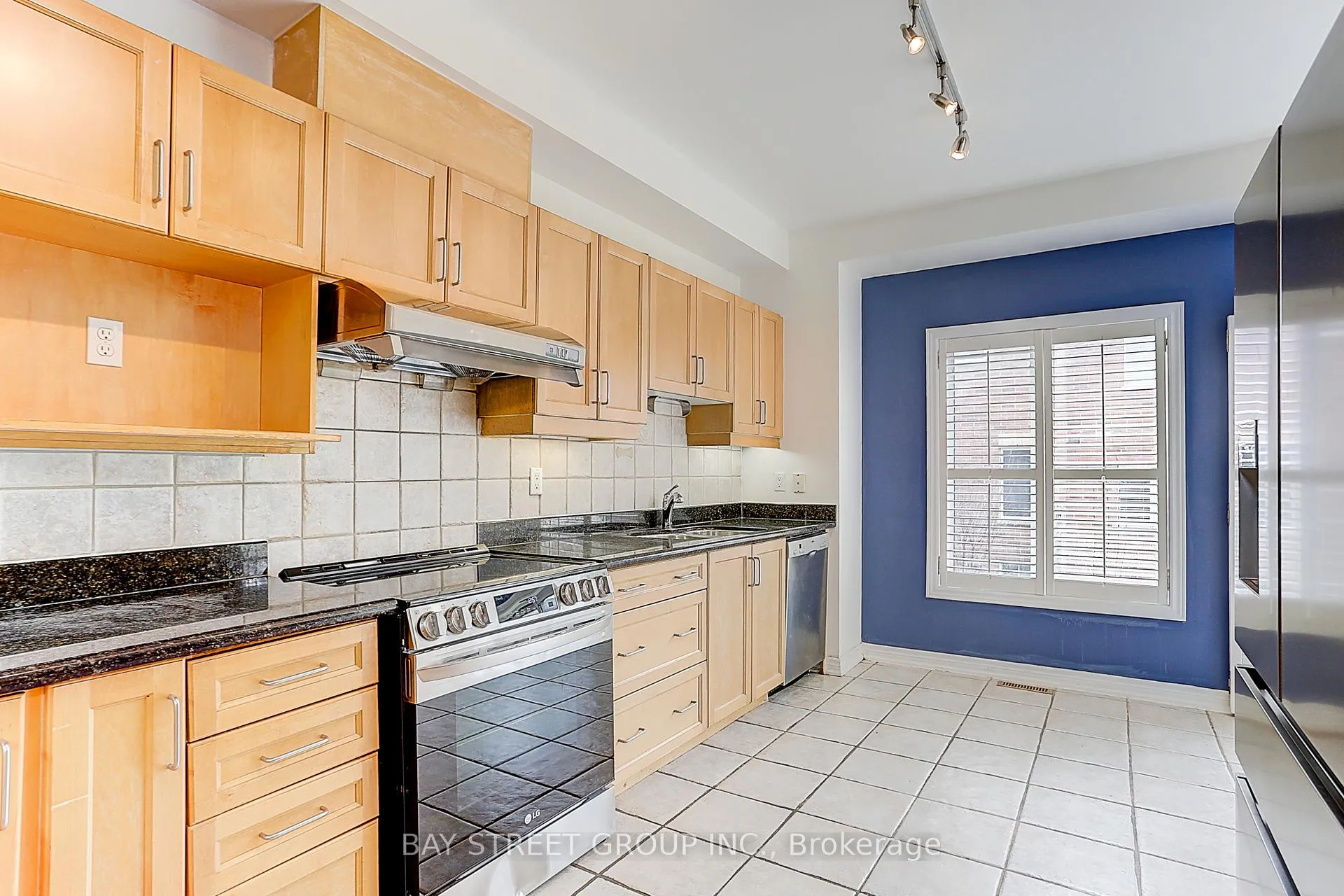 Photo 17 of 11 Michael Way, Markham, Buttonville — HOMEH