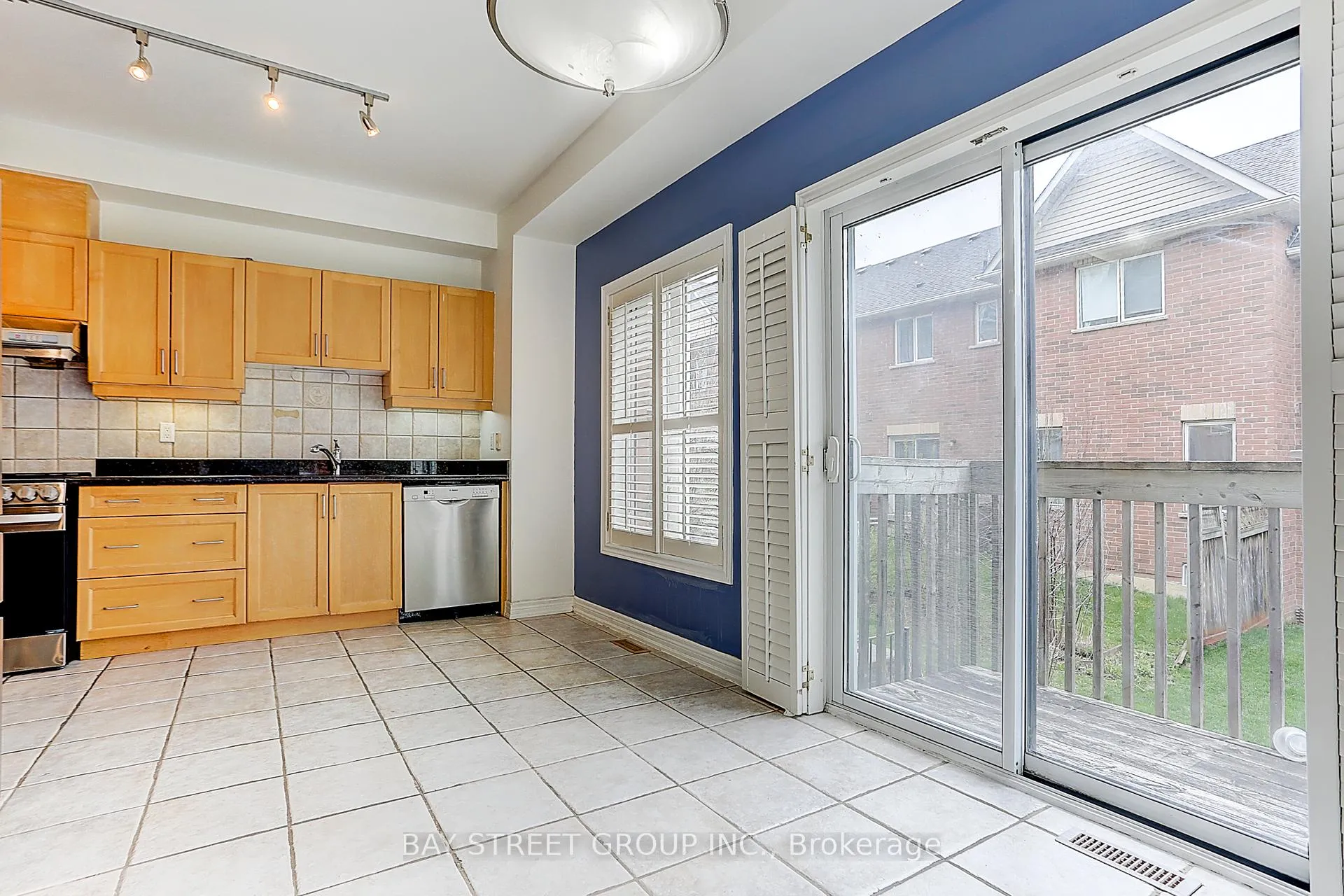 Photo 23 of 11 Michael Way, Markham, Buttonville — HOMEH