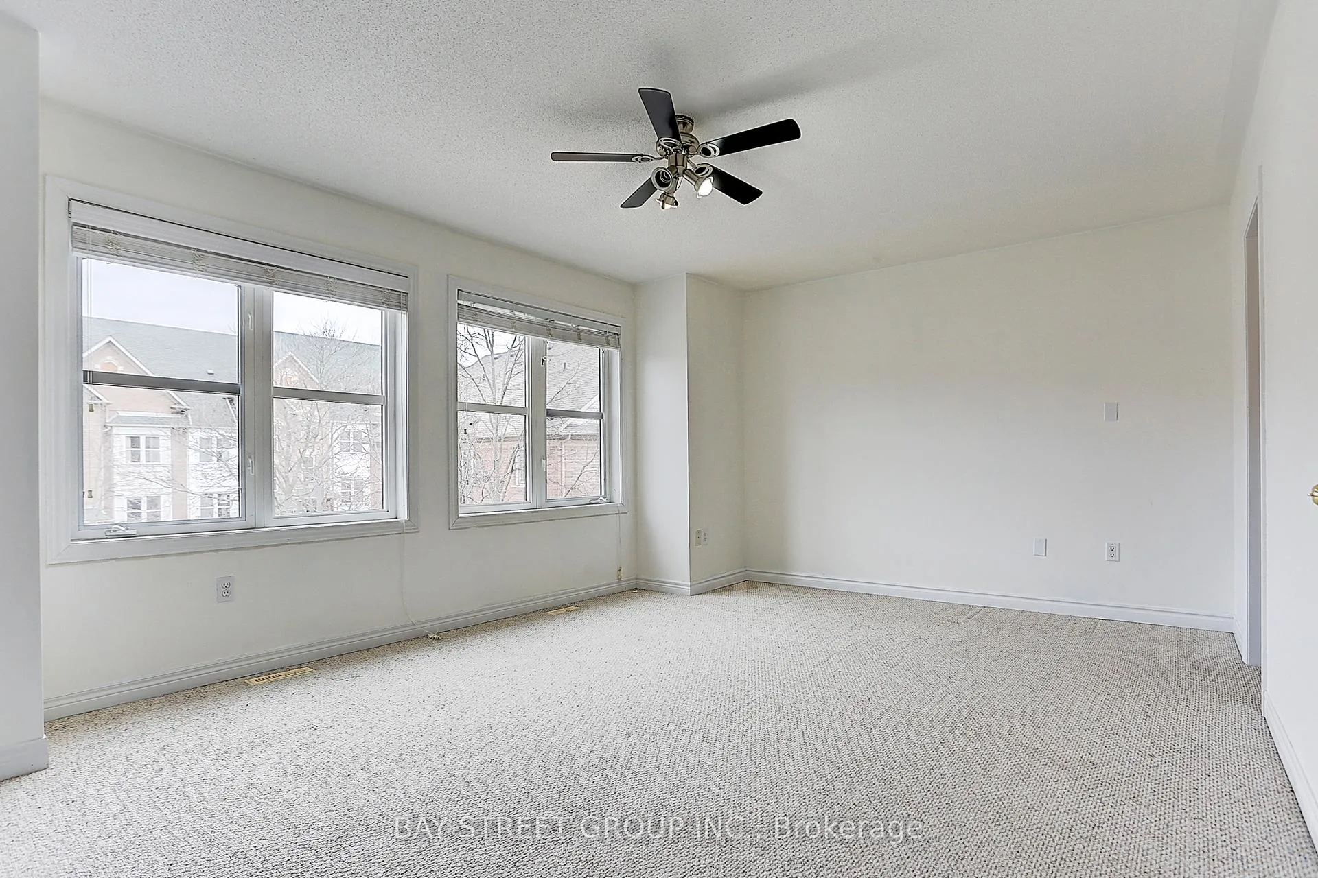 Photo 29 of 11 Michael Way, Markham, Buttonville — HOMEH