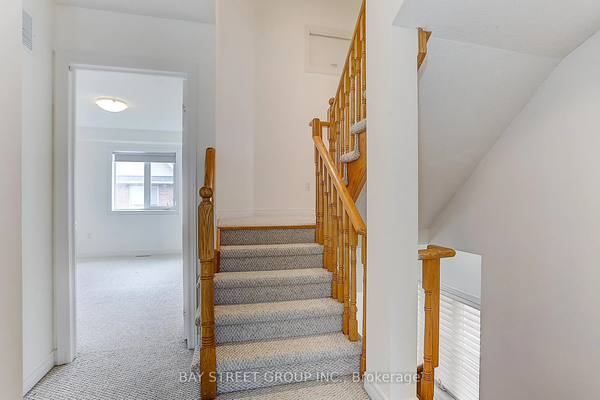 Photo 38 of 11 Michael Way, Markham, Buttonville — HOMEH