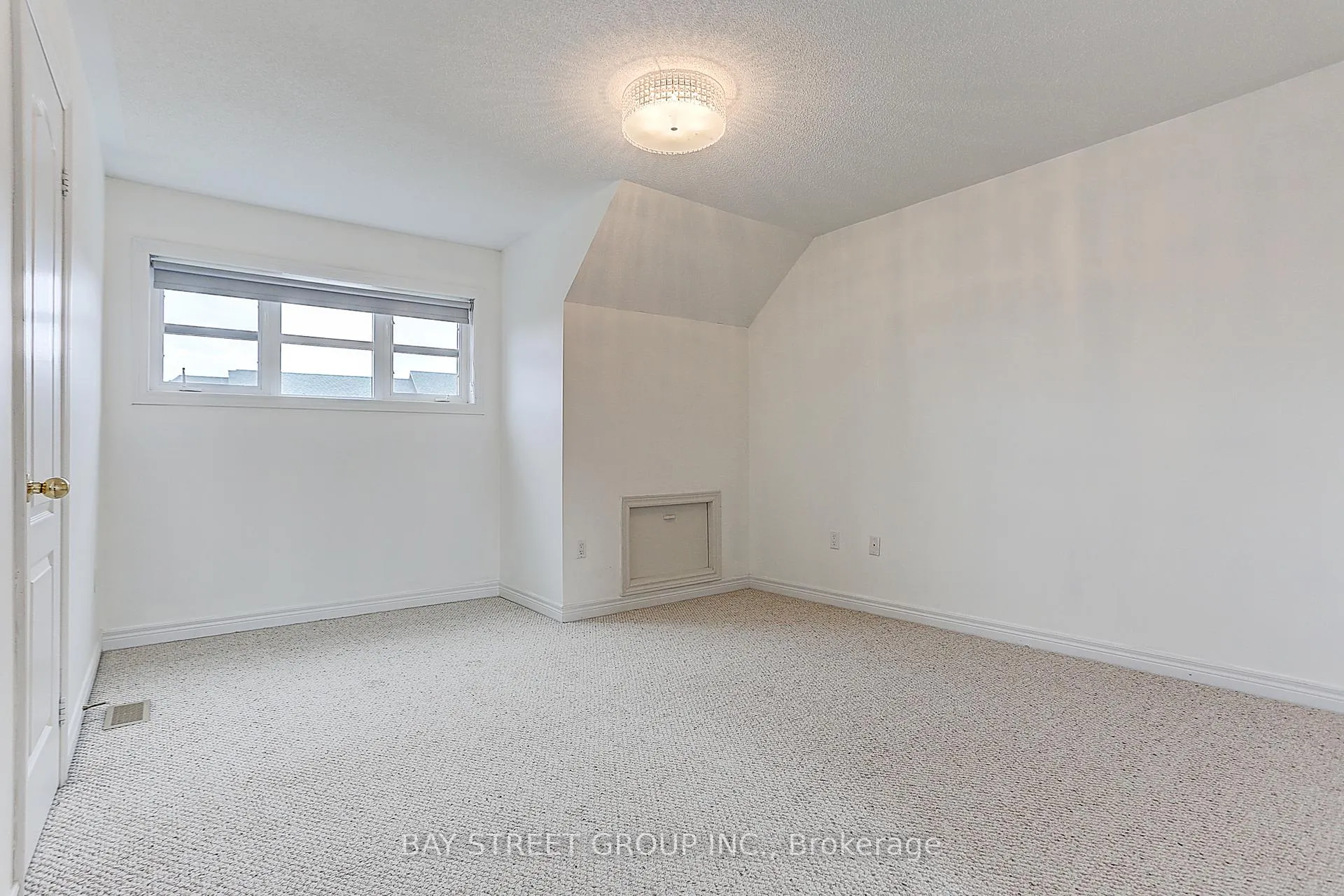 Photo 39 of 11 Michael Way, Markham, Buttonville — HOMEH